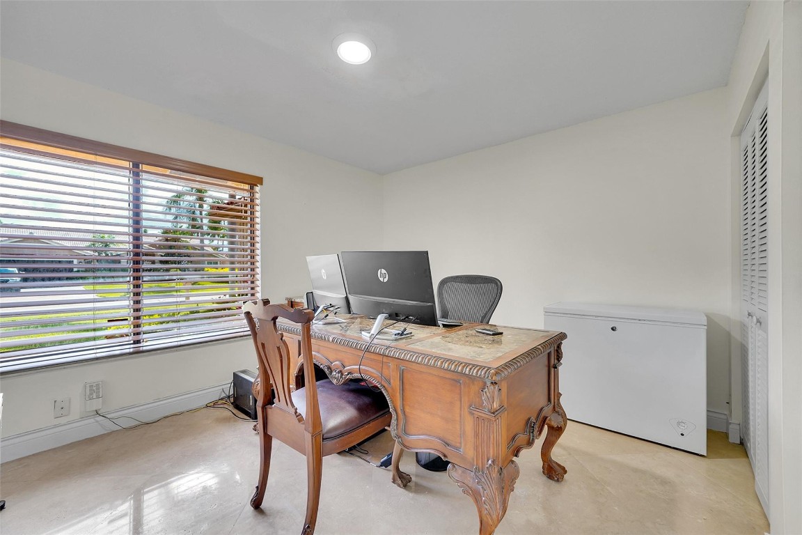 Jacaranda Lakes - Residential