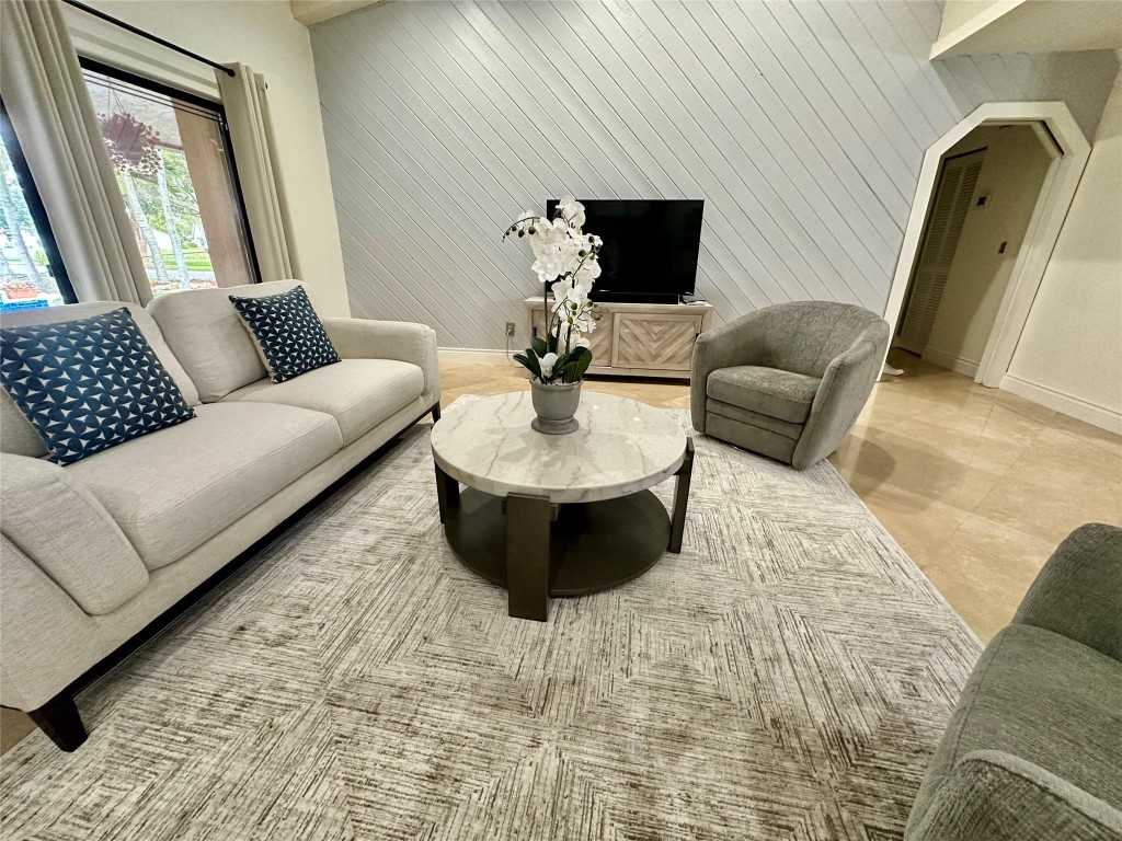 Jacaranda Lakes - Residential