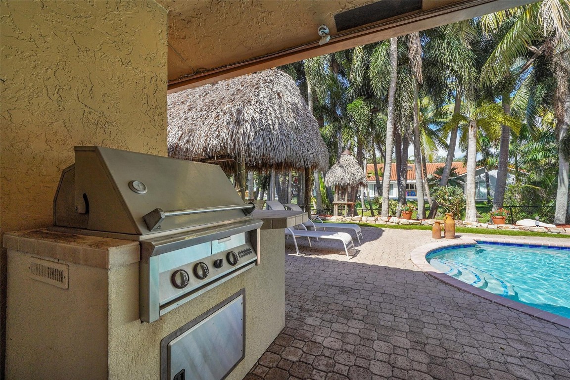 Jacaranda Lakes - Residential