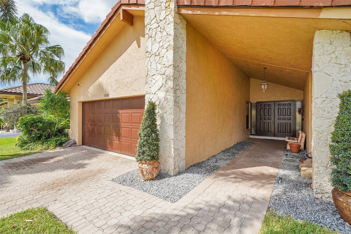 Jacaranda Lakes - Residential