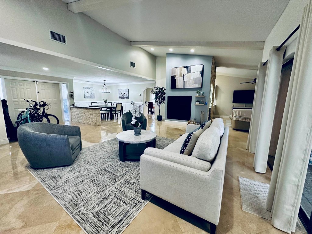 Jacaranda Lakes - Residential