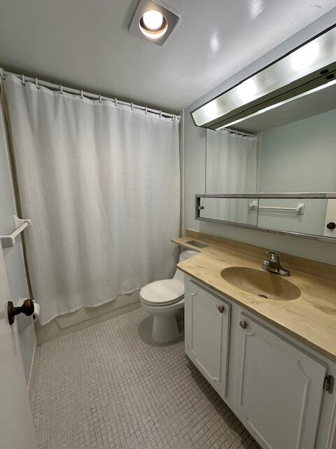 SEAGATE OF GULFSTREAM CONDO - Residential