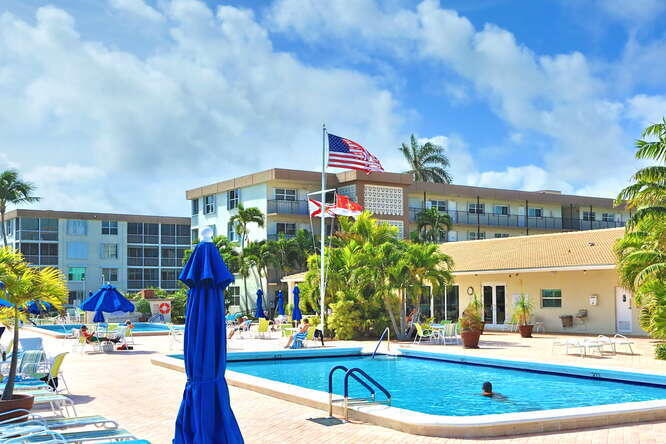 SEAGATE OF GULFSTREAM CONDO - Residential