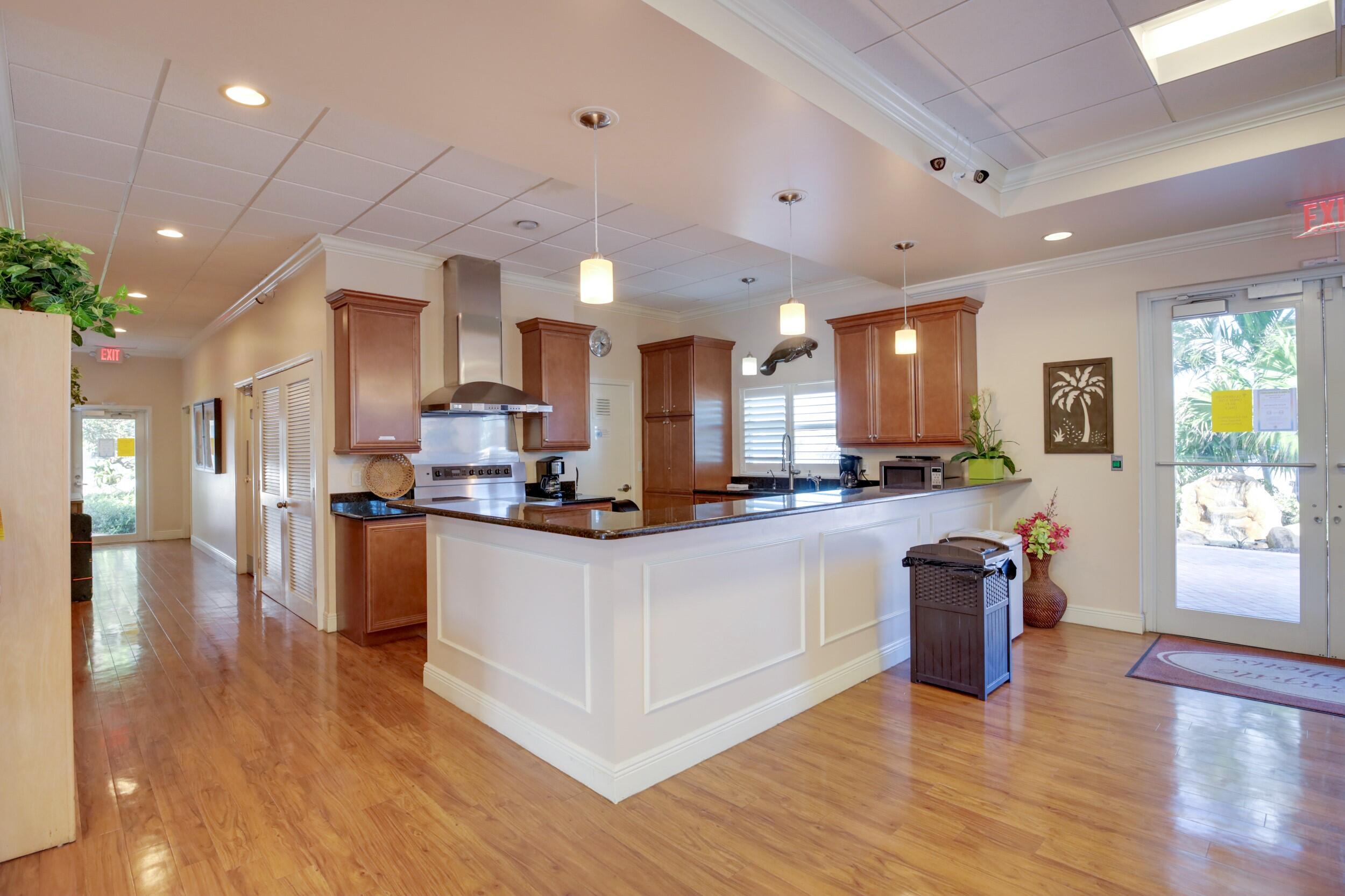 SEAGATE OF GULFSTREAM CONDO - Residential