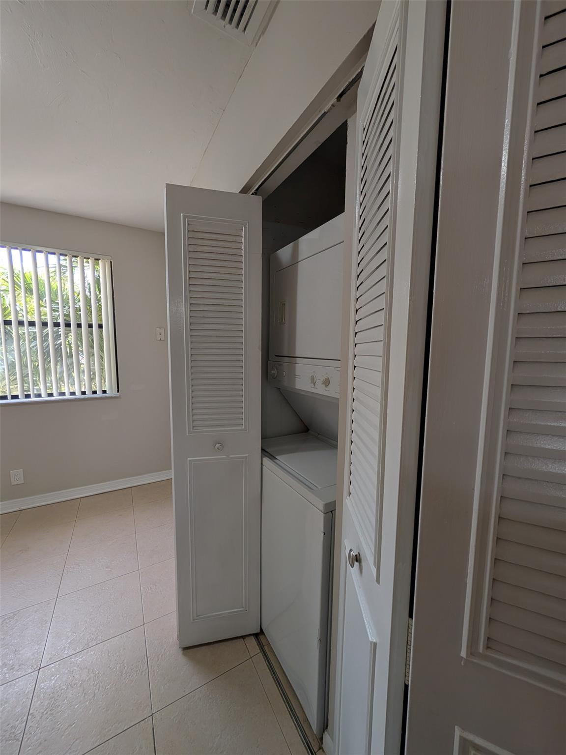 Grand Oasis Condo - Residential Lease