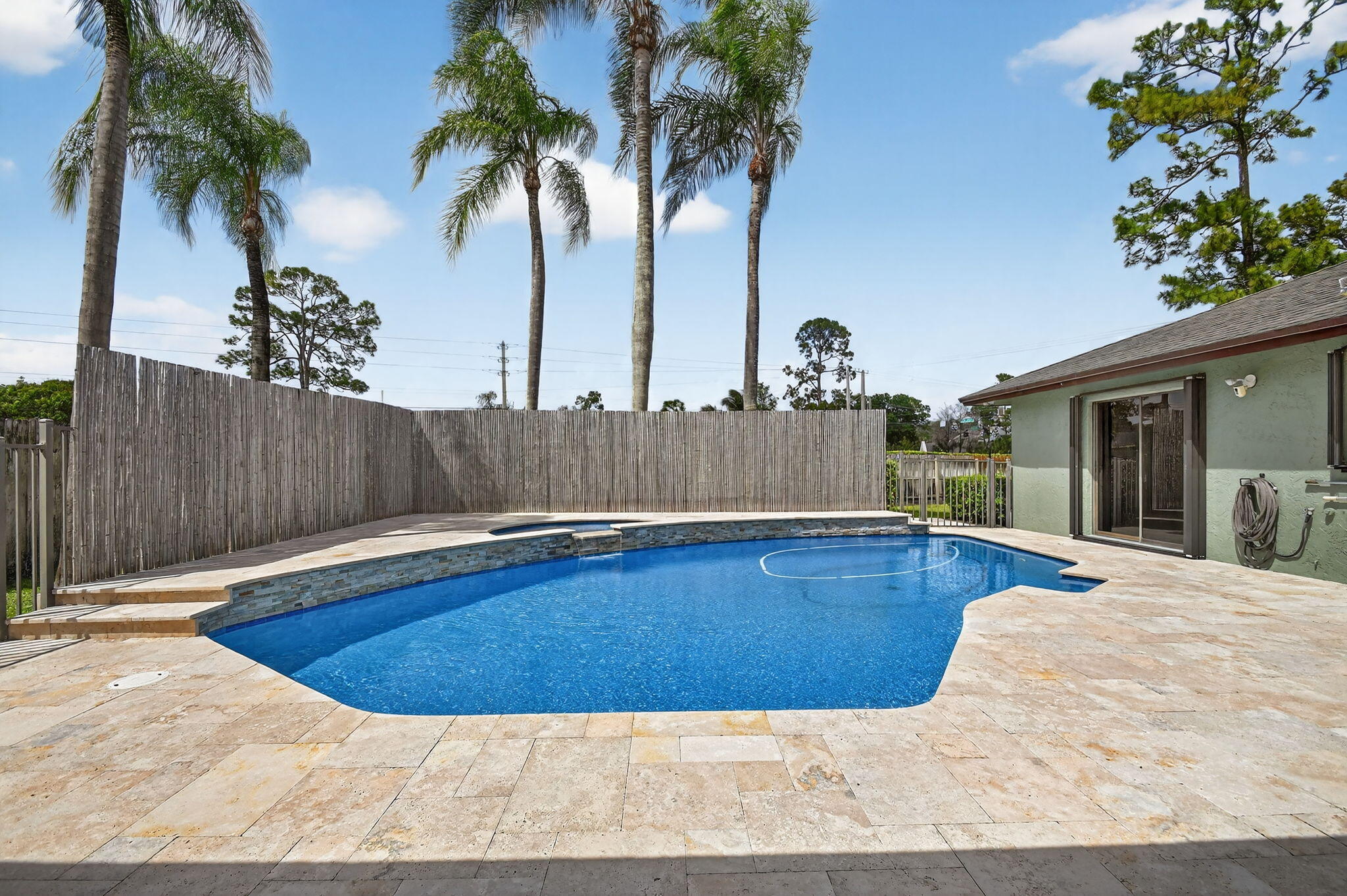 GREENVIEW SHORES 1 OF WELLINGTON - Residential