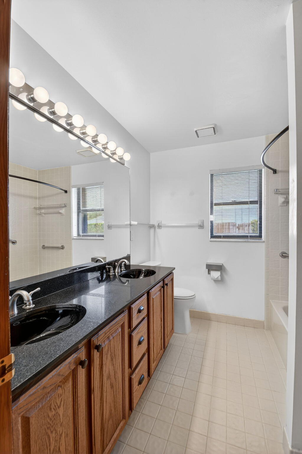 GREENVIEW SHORES 1 OF WELLINGTON - Residential