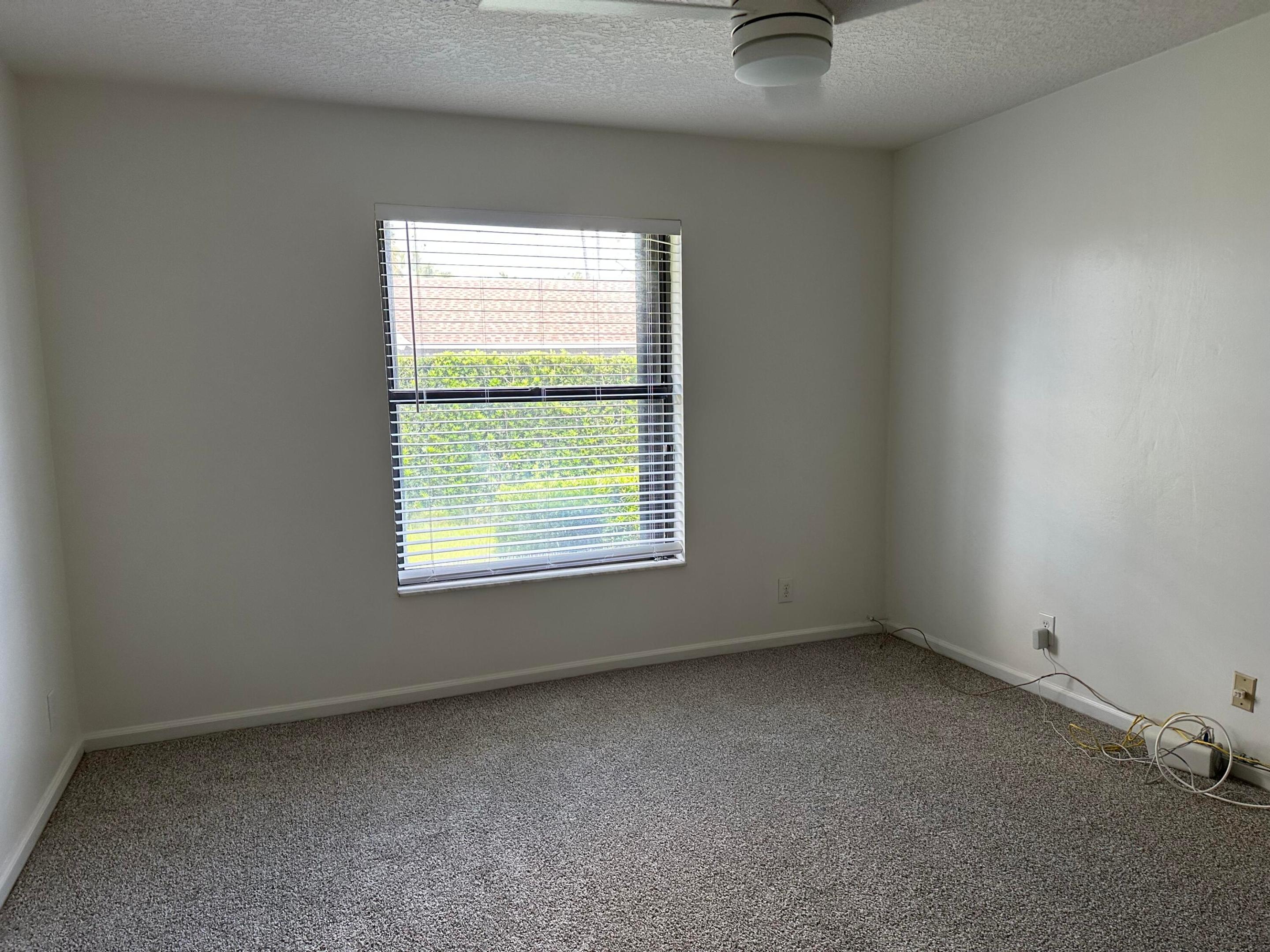 GREENVIEW SHORES 1 OF WELLINGTON - Residential