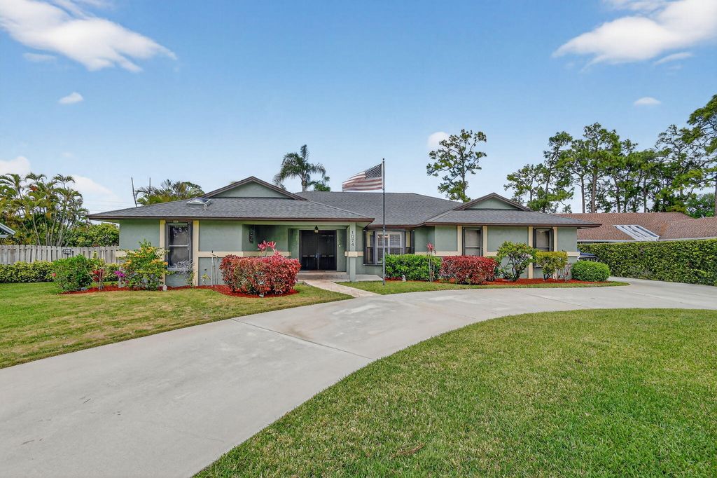 Photo of 1074 Northumberland Court, Wellington, FL 33414 (MLS # B26009842)