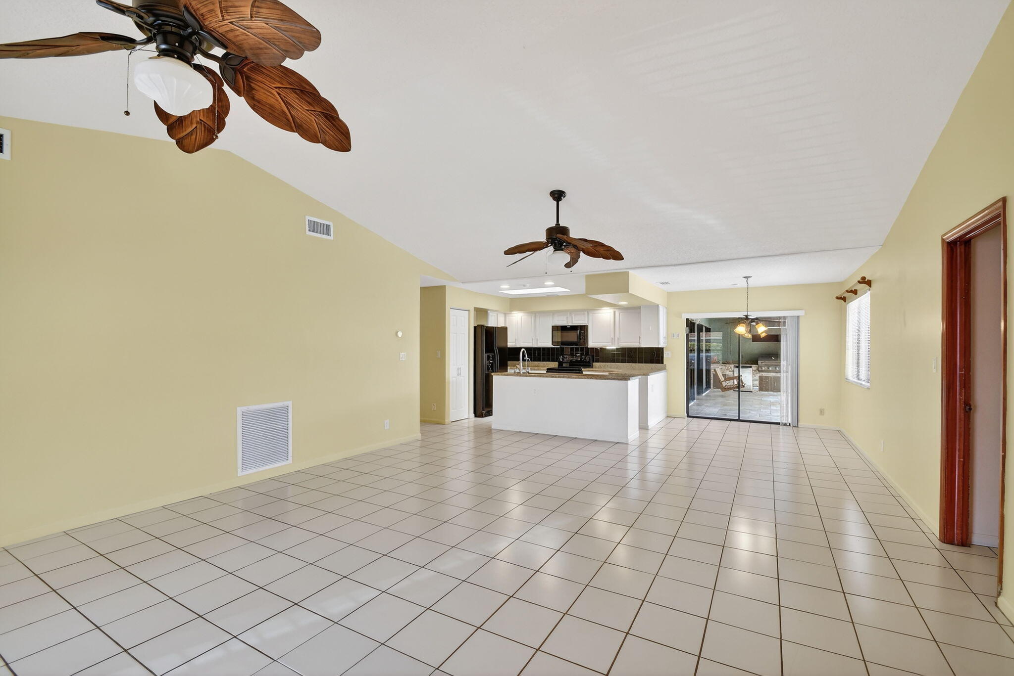 GREENVIEW SHORES 1 OF WELLINGTON - Residential