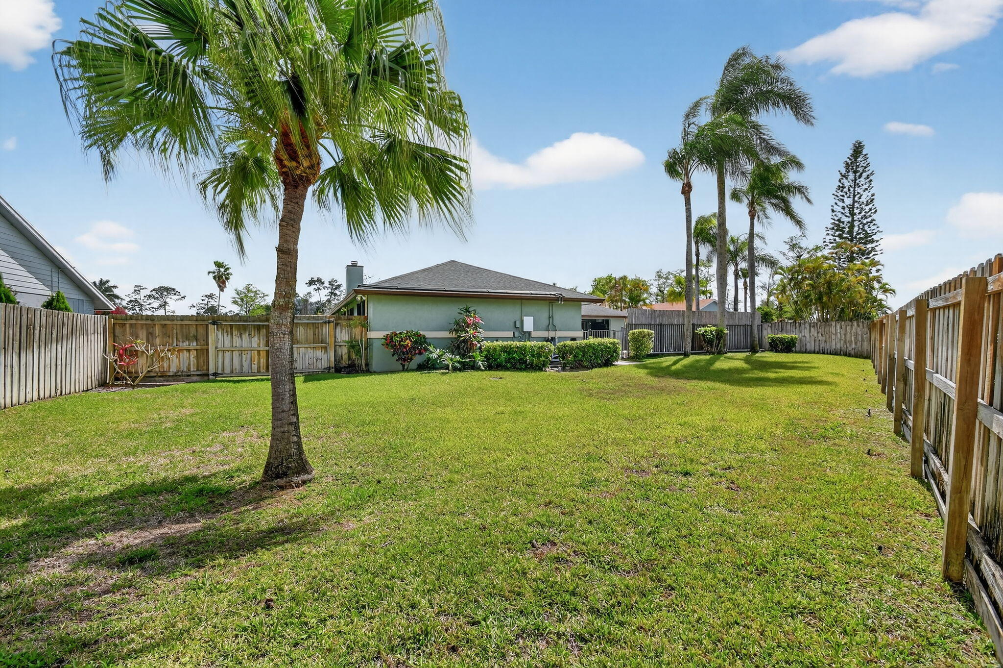 1074 Northumberland Court