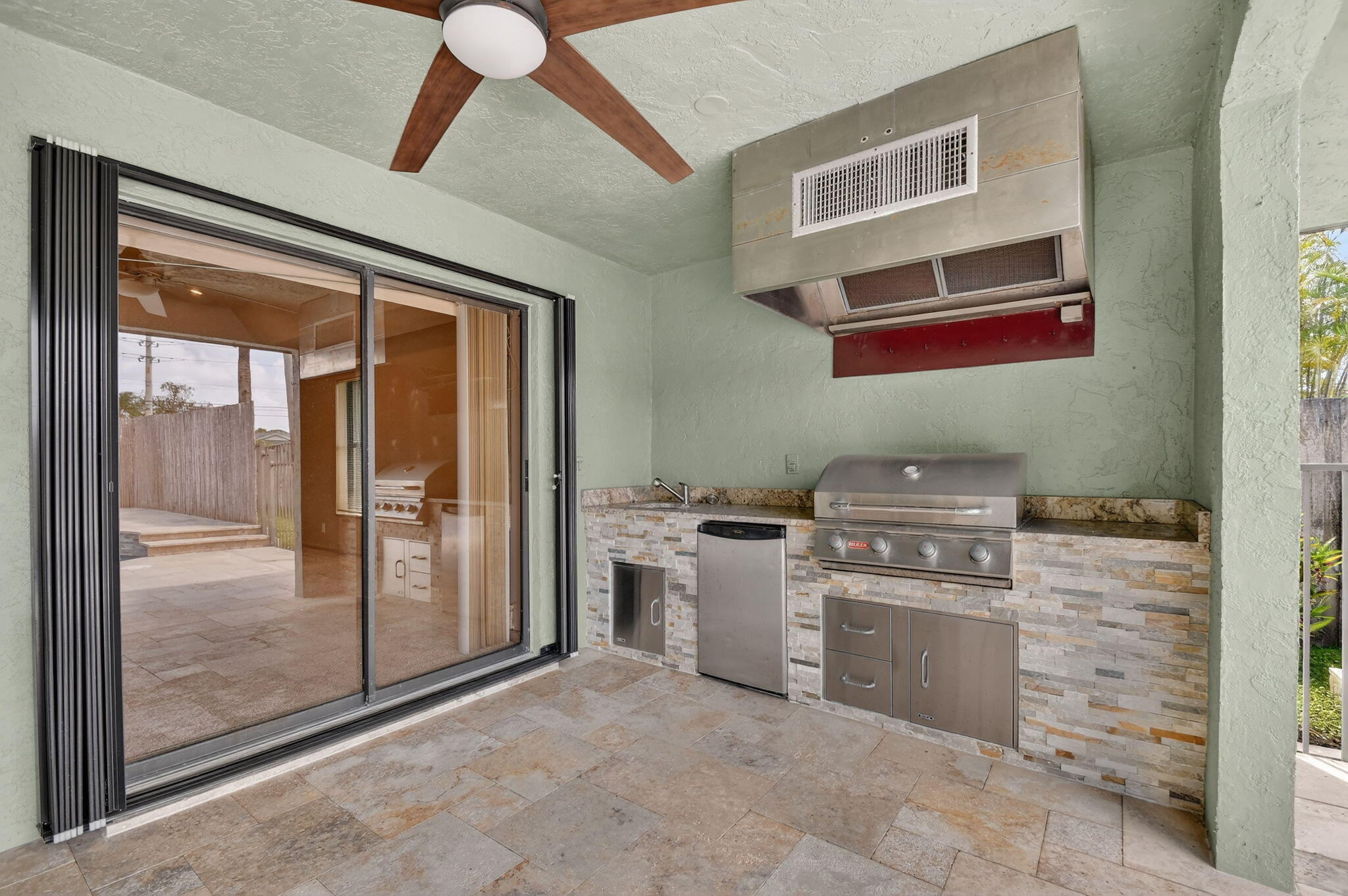 GREENVIEW SHORES 1 OF WELLINGTON - Residential