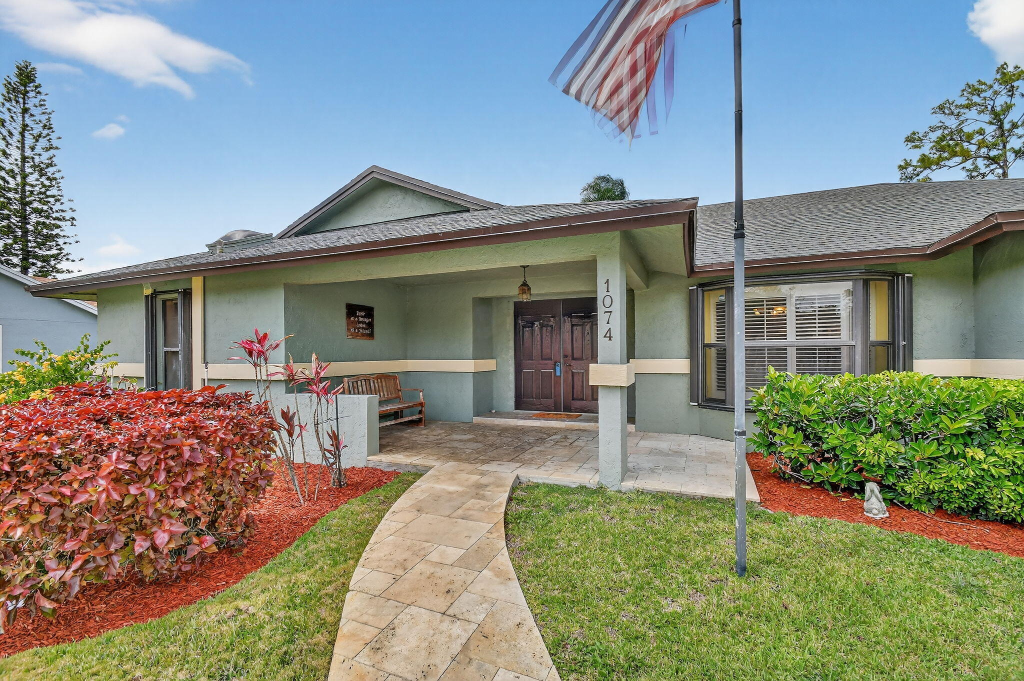 GREENVIEW SHORES 1 OF WELLINGTON - Residential