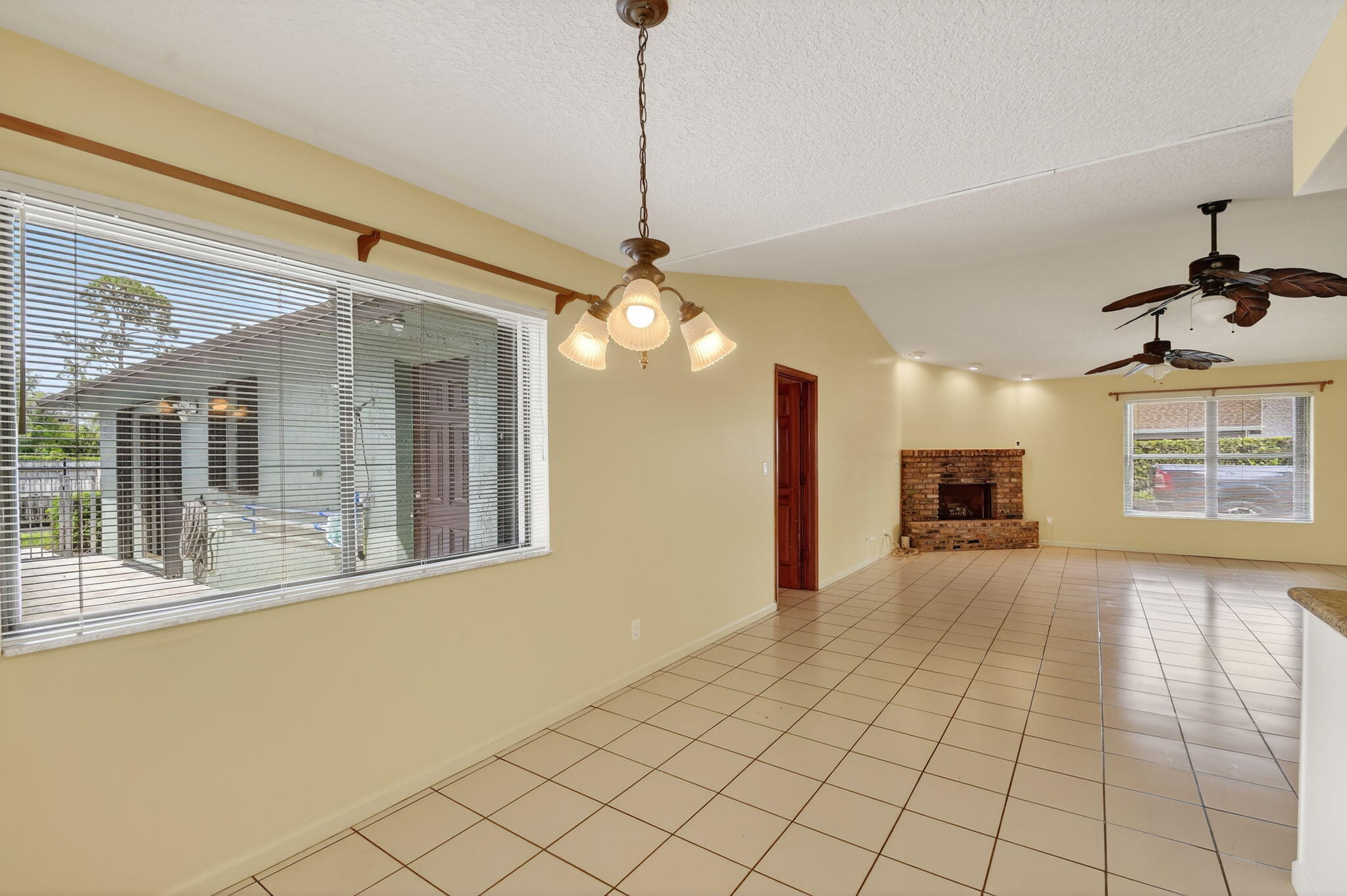 GREENVIEW SHORES 1 OF WELLINGTON - Residential