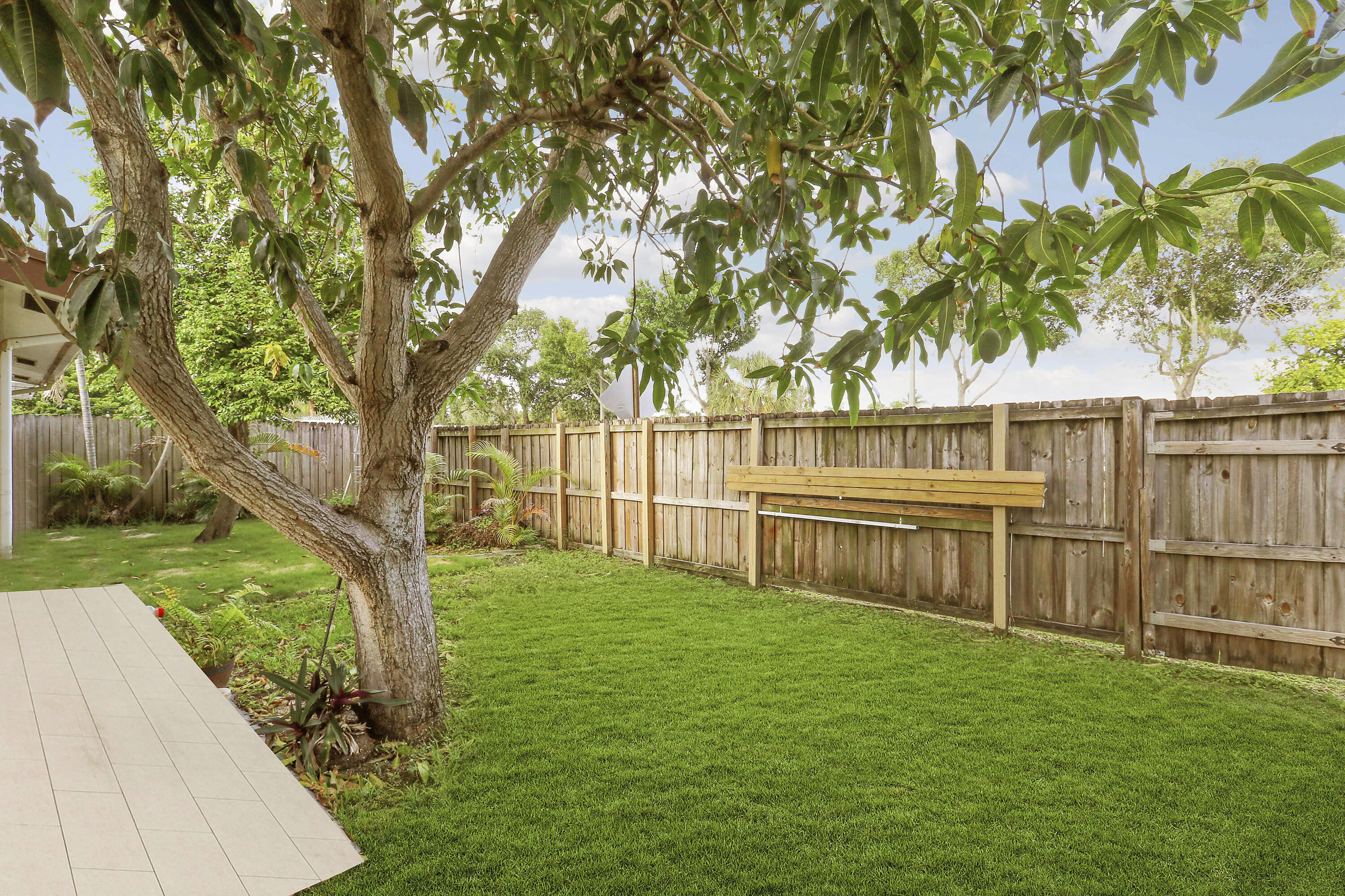 OCTOBER PARK - Residential
