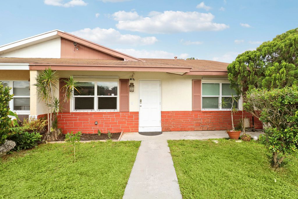 Photo of 3814 Van Cott Circle, West Palm Beach, FL 33403 (MLS # B26026211)
