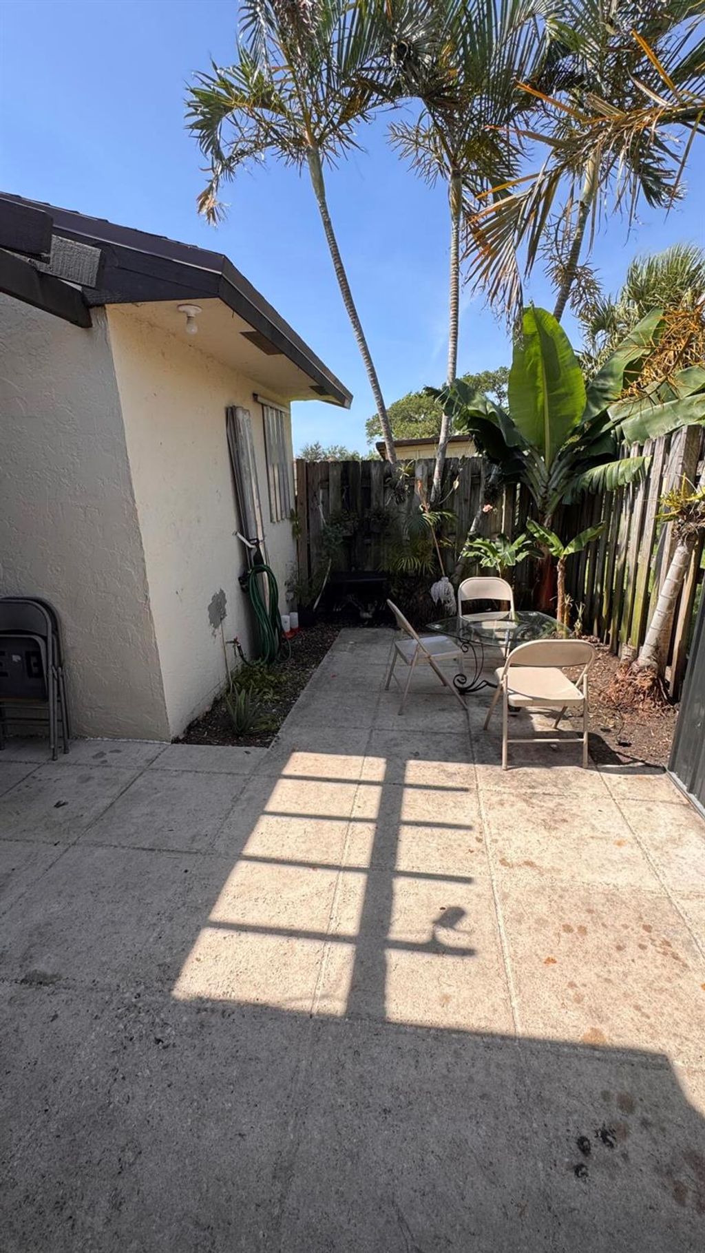 Photo of 1301 Waterview Circle, Palm Springs, FL 33461 (MLS # R11095593)