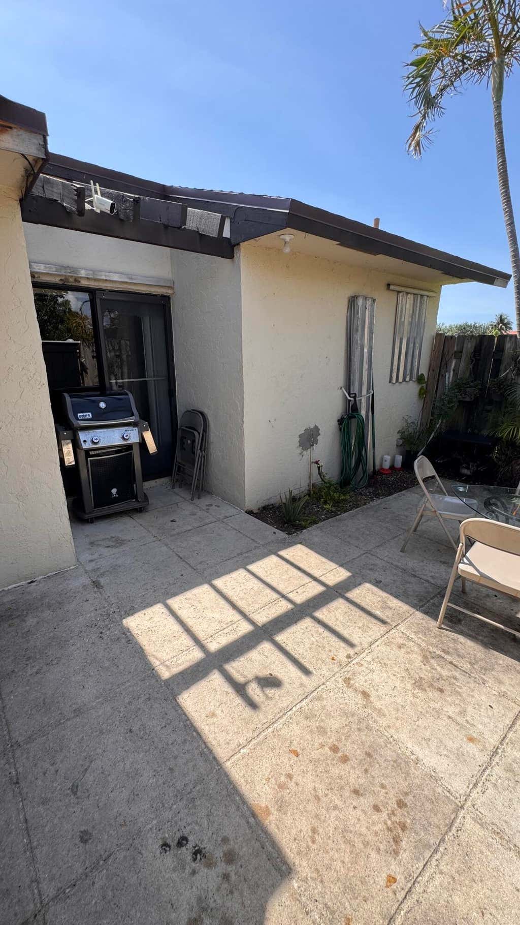 Photo of 1301 Waterview Circle, Palm Springs, FL 33461 (MLS # R11095593)