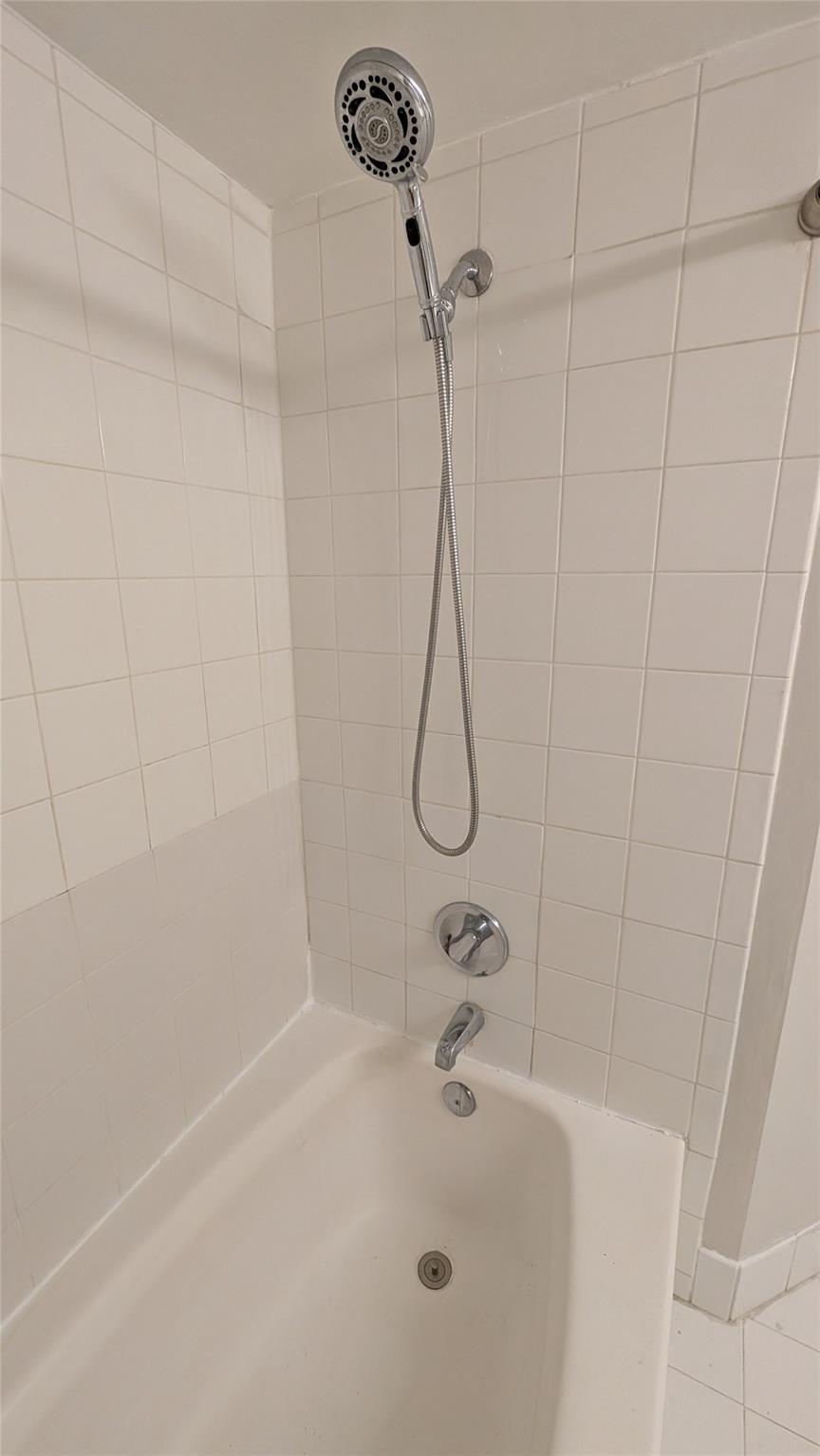 La Via Condo - Residential Lease