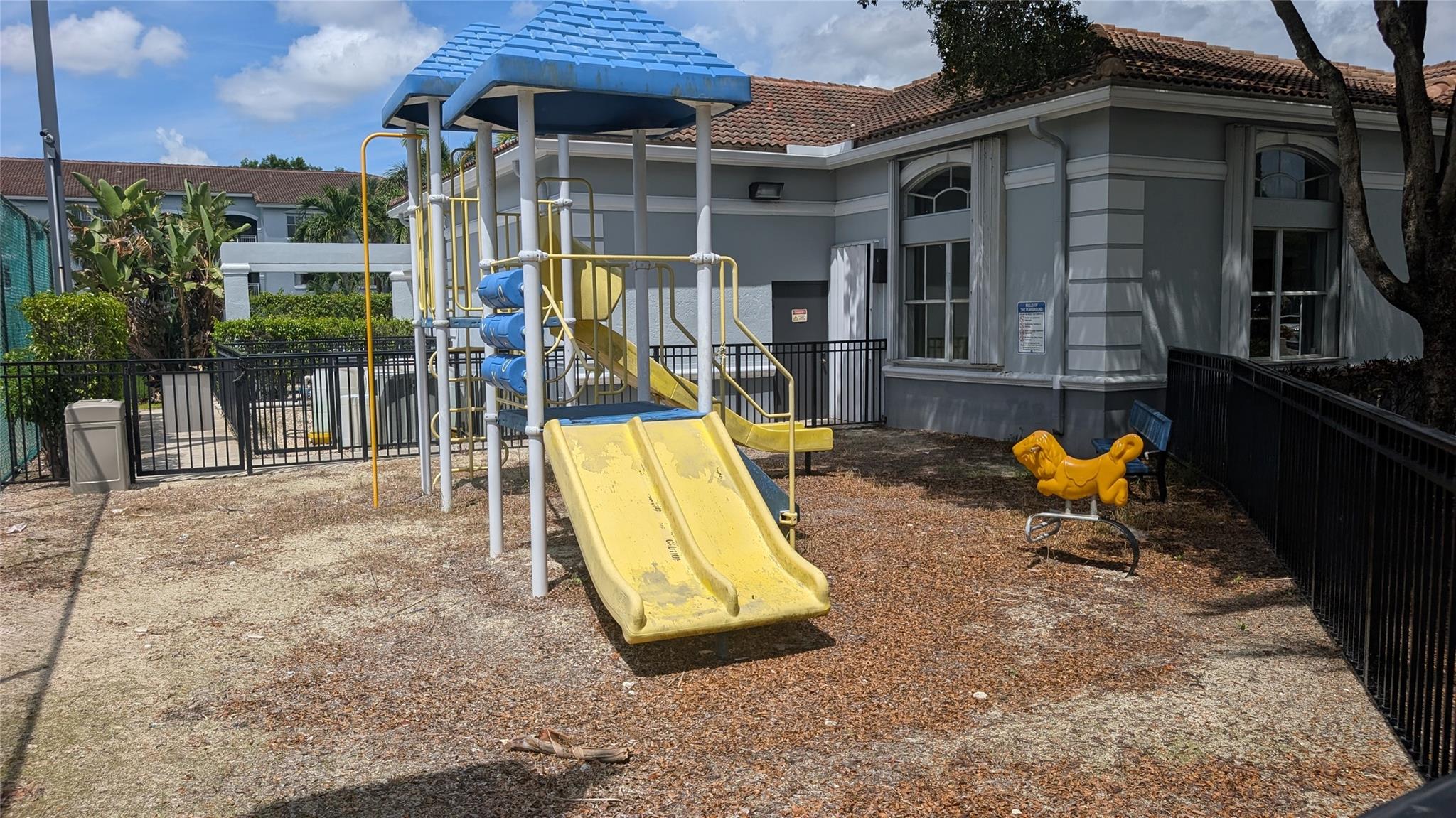 La Via Condo - Residential Lease