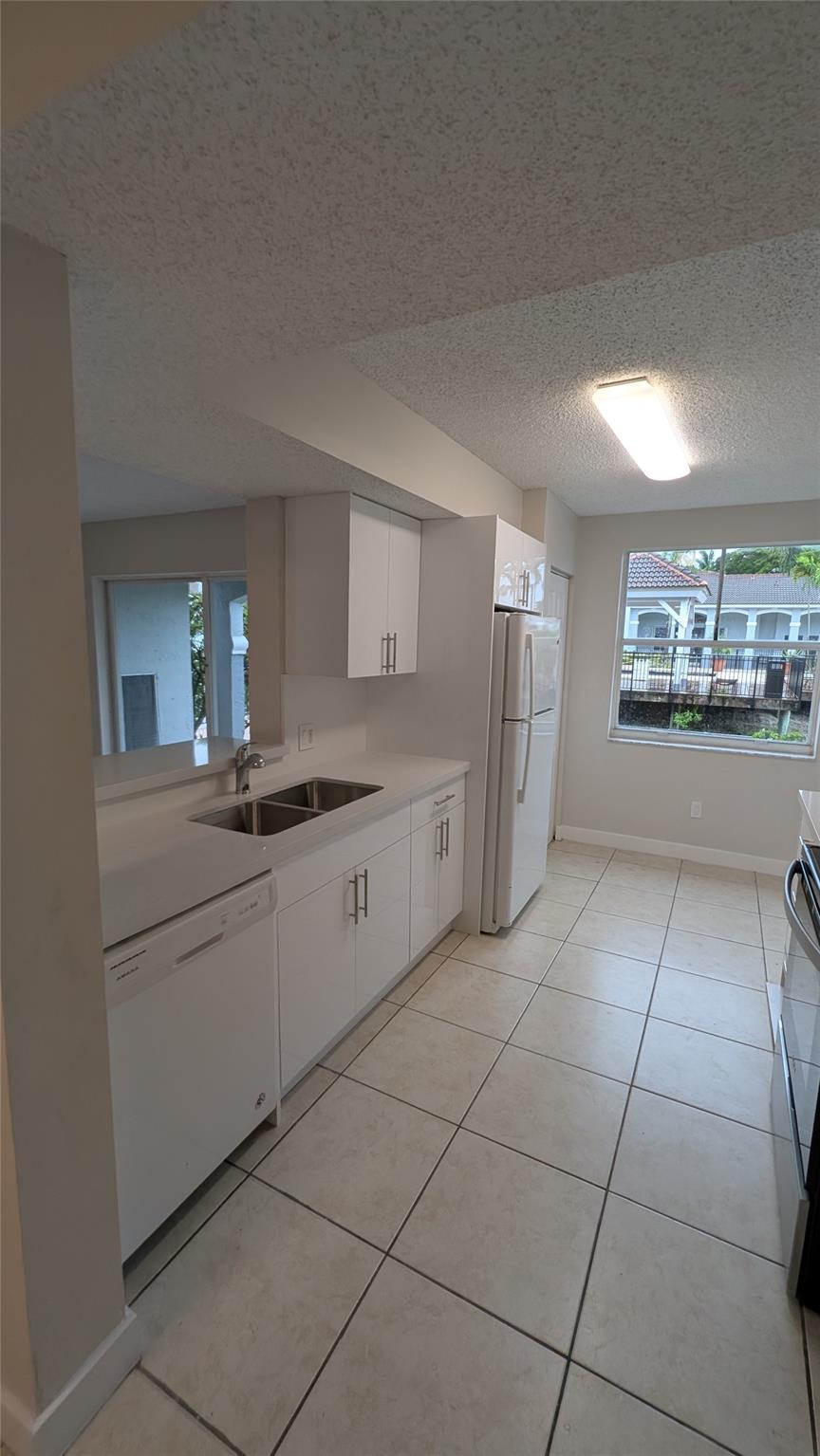 La Via Condo - Residential Lease