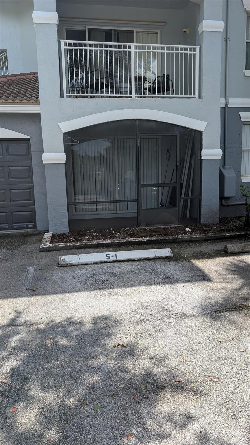 La Via Condo - Residential Lease