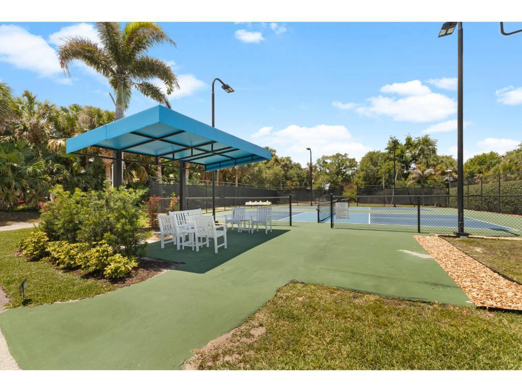 INDIAN RIVER CLUB PLAT NO 7 OAK HAMMOCK - Residential