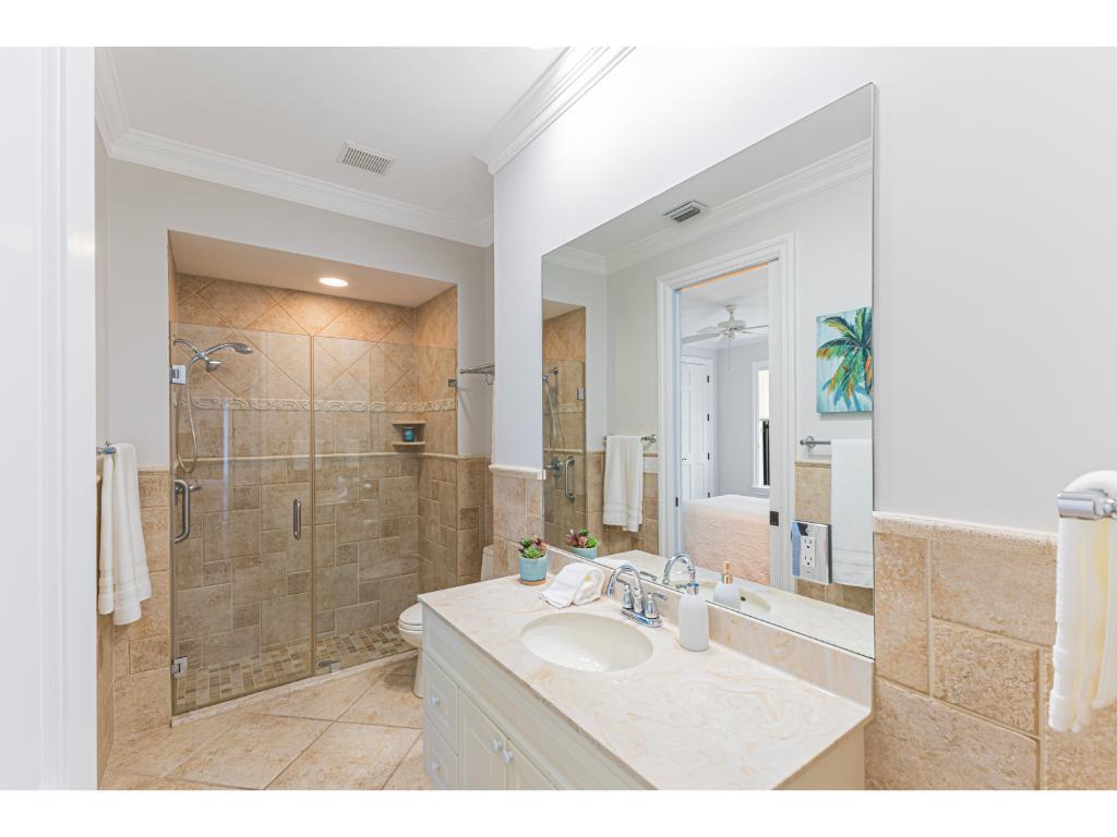 INDIAN RIVER CLUB PLAT NO 7 OAK HAMMOCK - Residential