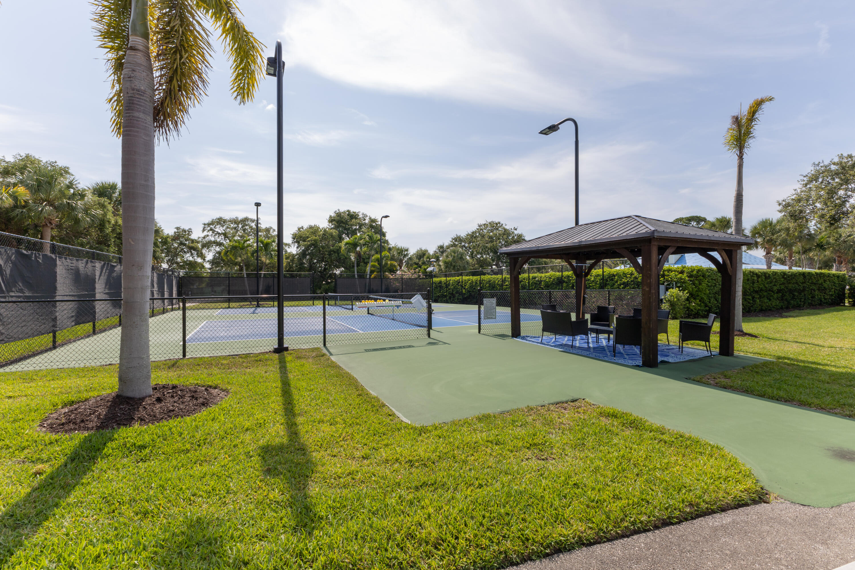 INDIAN RIVER CLUB PLAT NO 7 OAK HAMMOCK - Residential