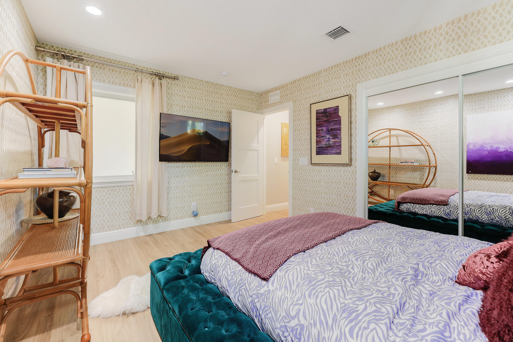 CYPRESS POINT - Residential