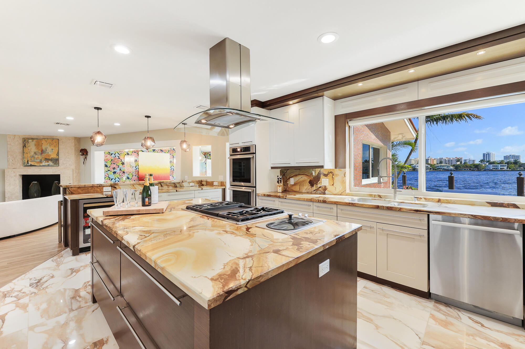 CYPRESS POINT - Residential