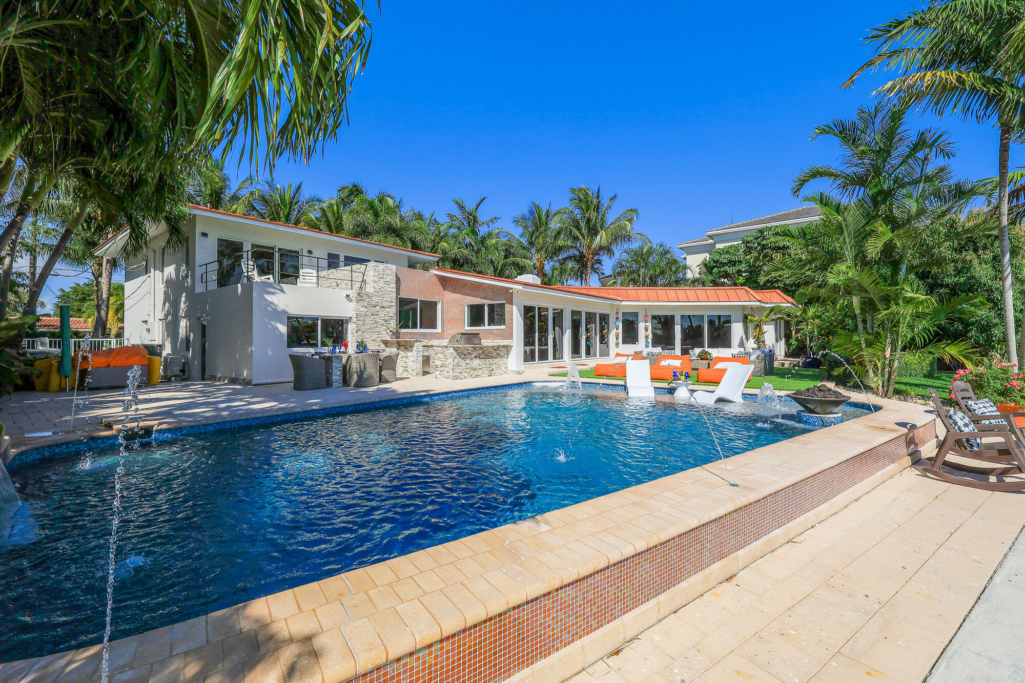 CYPRESS POINT - Residential