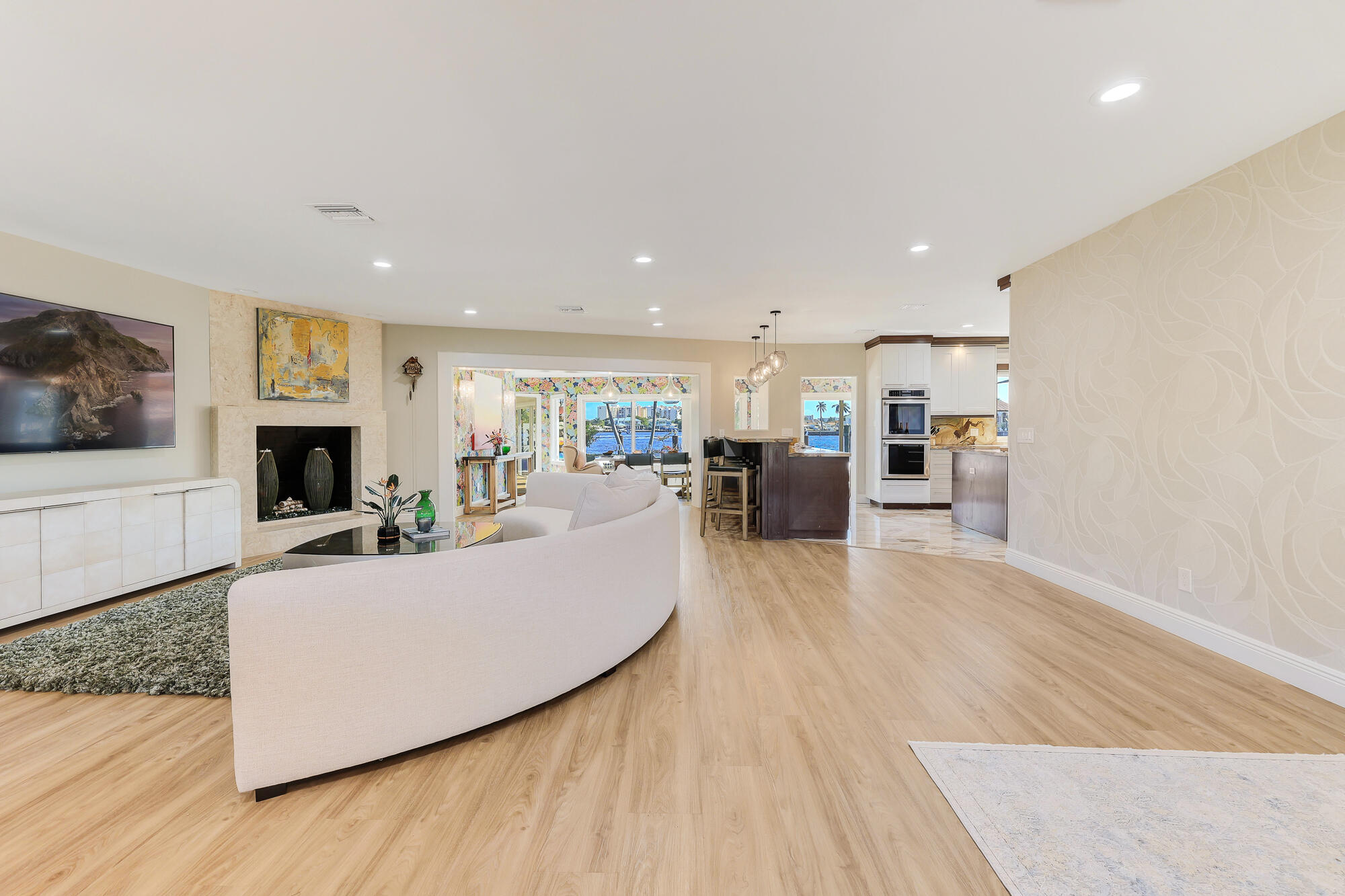 CYPRESS POINT - Residential