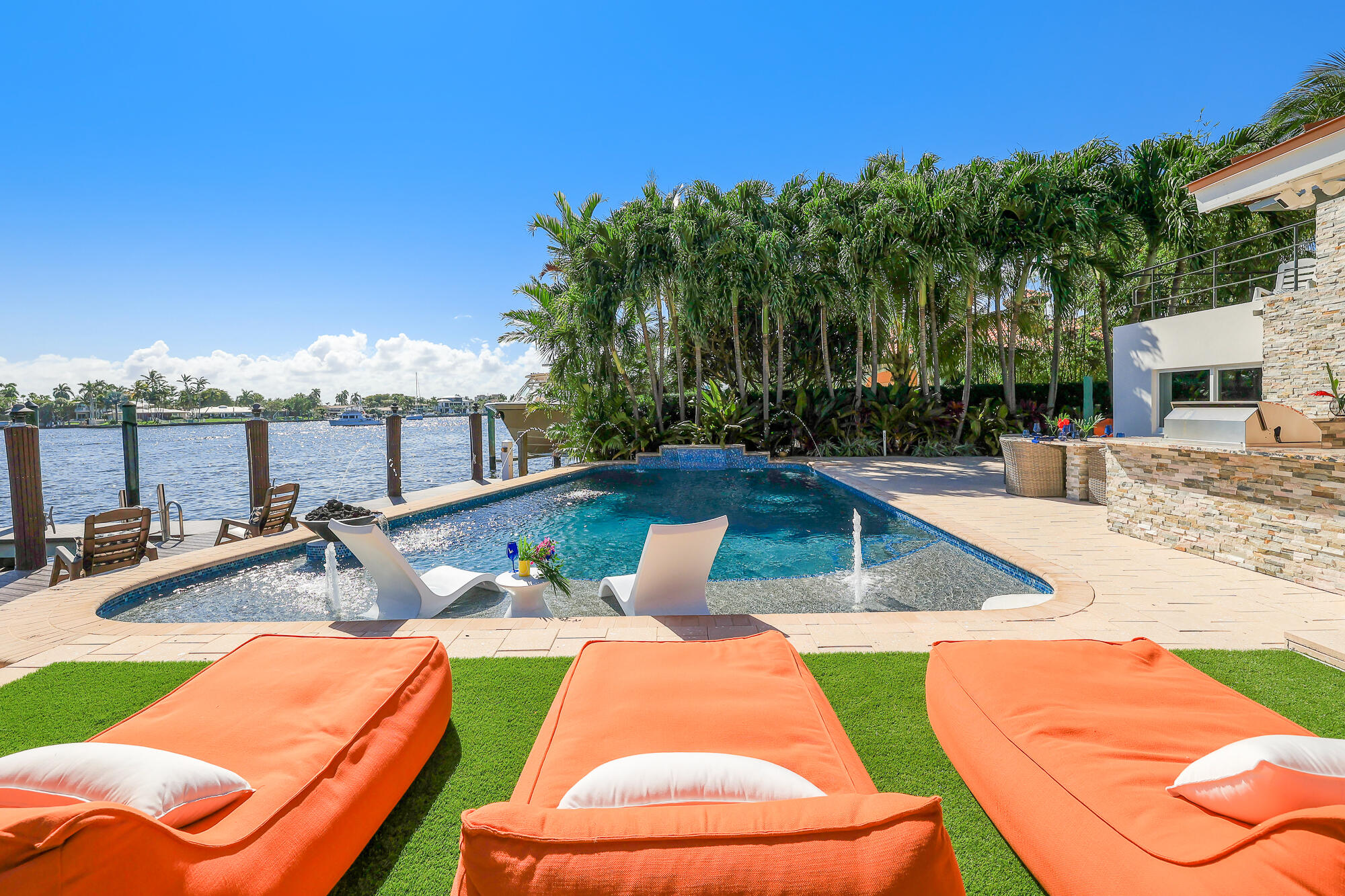 CYPRESS POINT - Residential