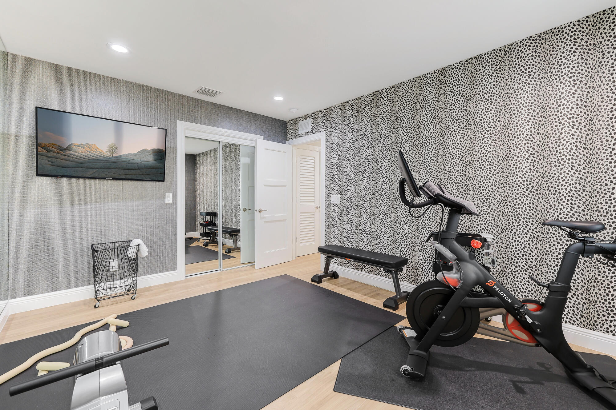 CYPRESS POINT - Residential