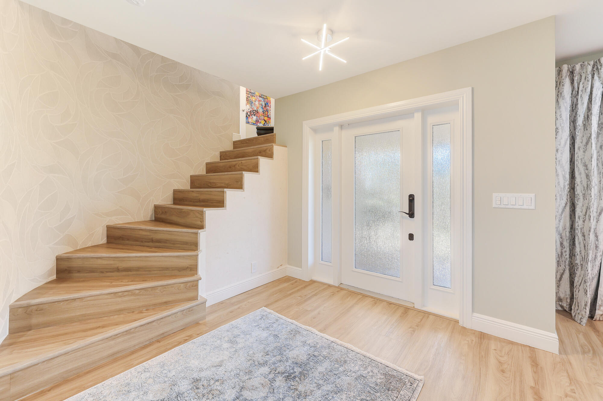 CYPRESS POINT - Residential