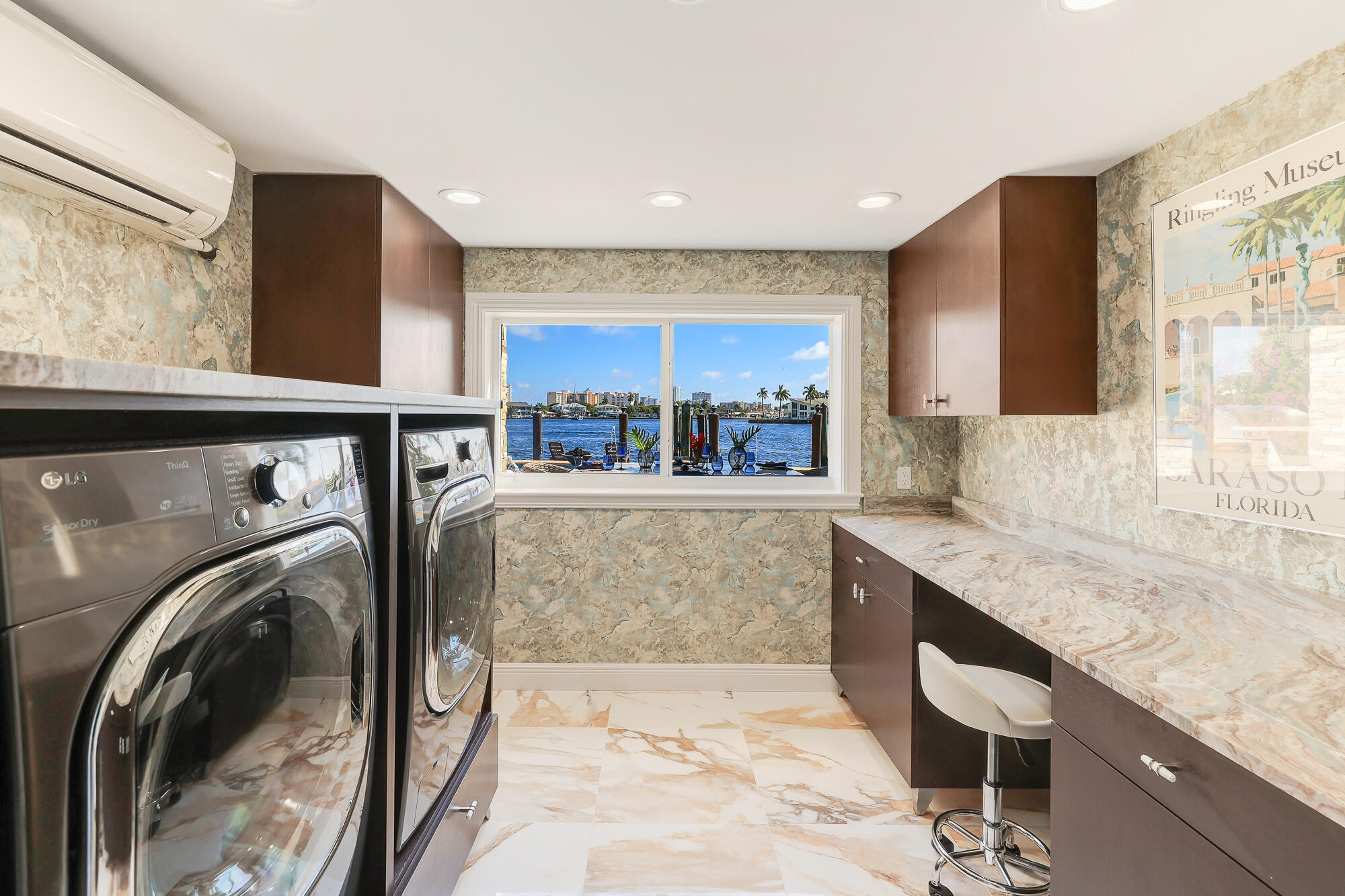 CYPRESS POINT - Residential