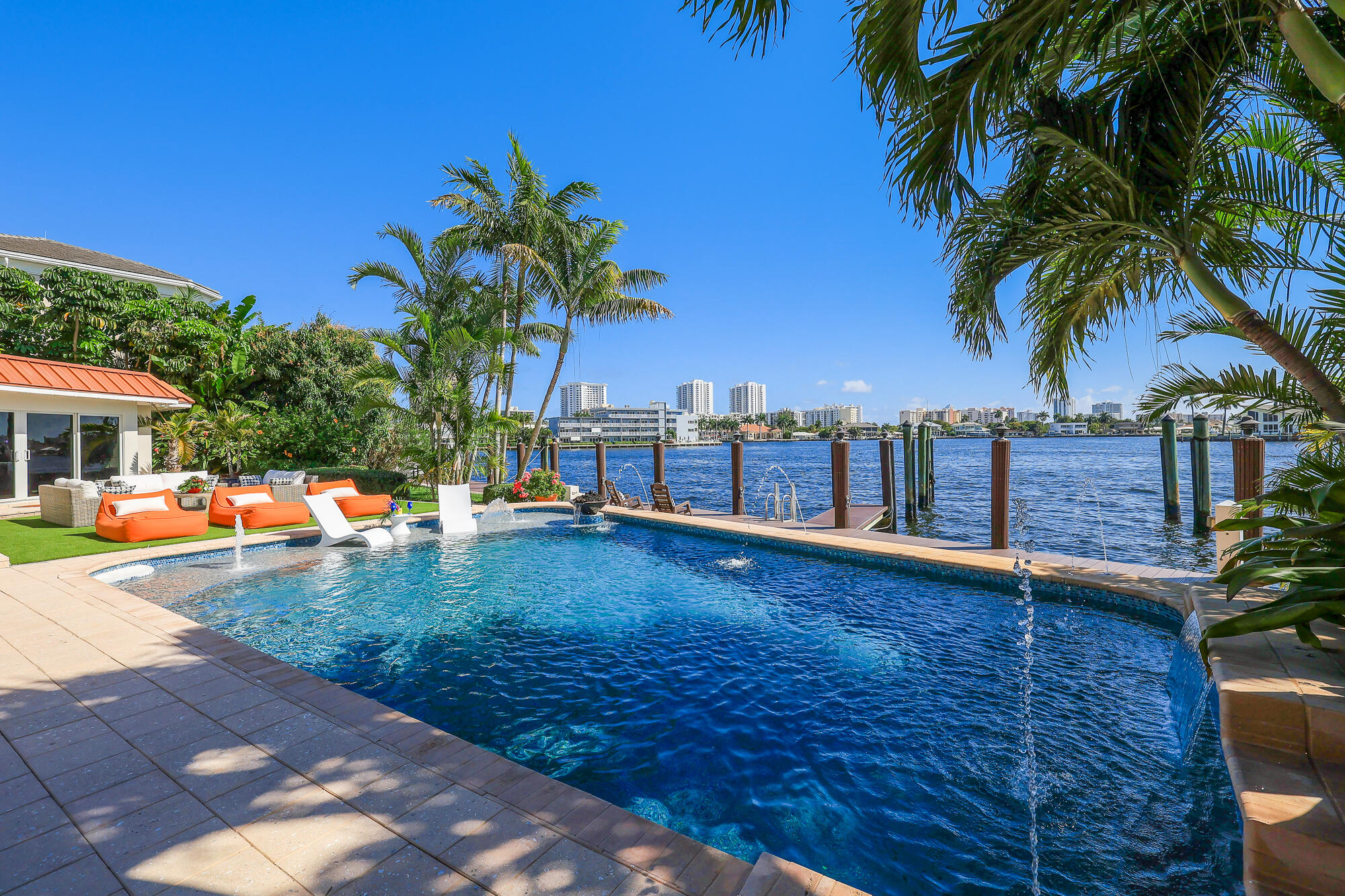 CYPRESS POINT - Residential