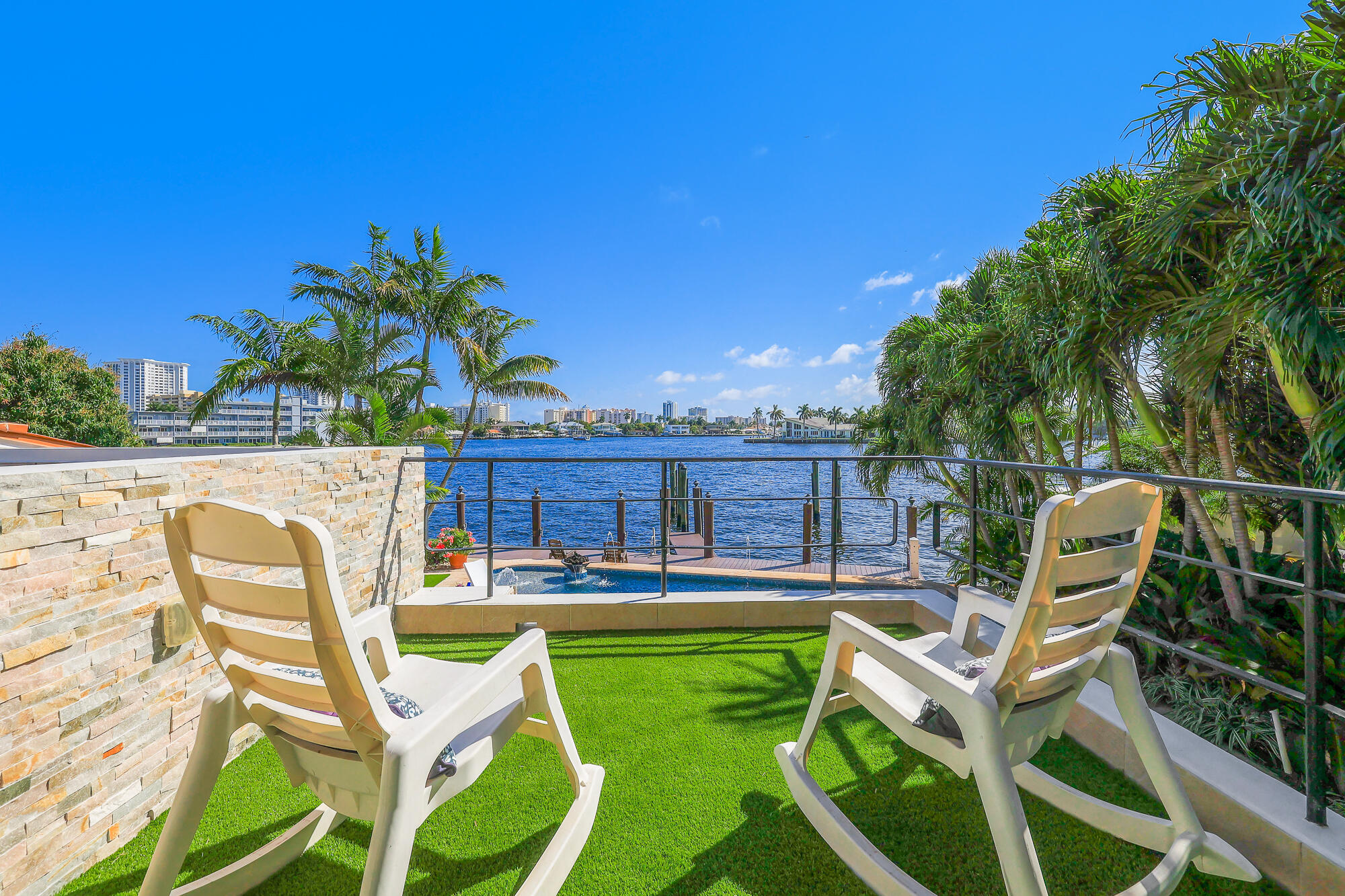 CYPRESS POINT - Residential