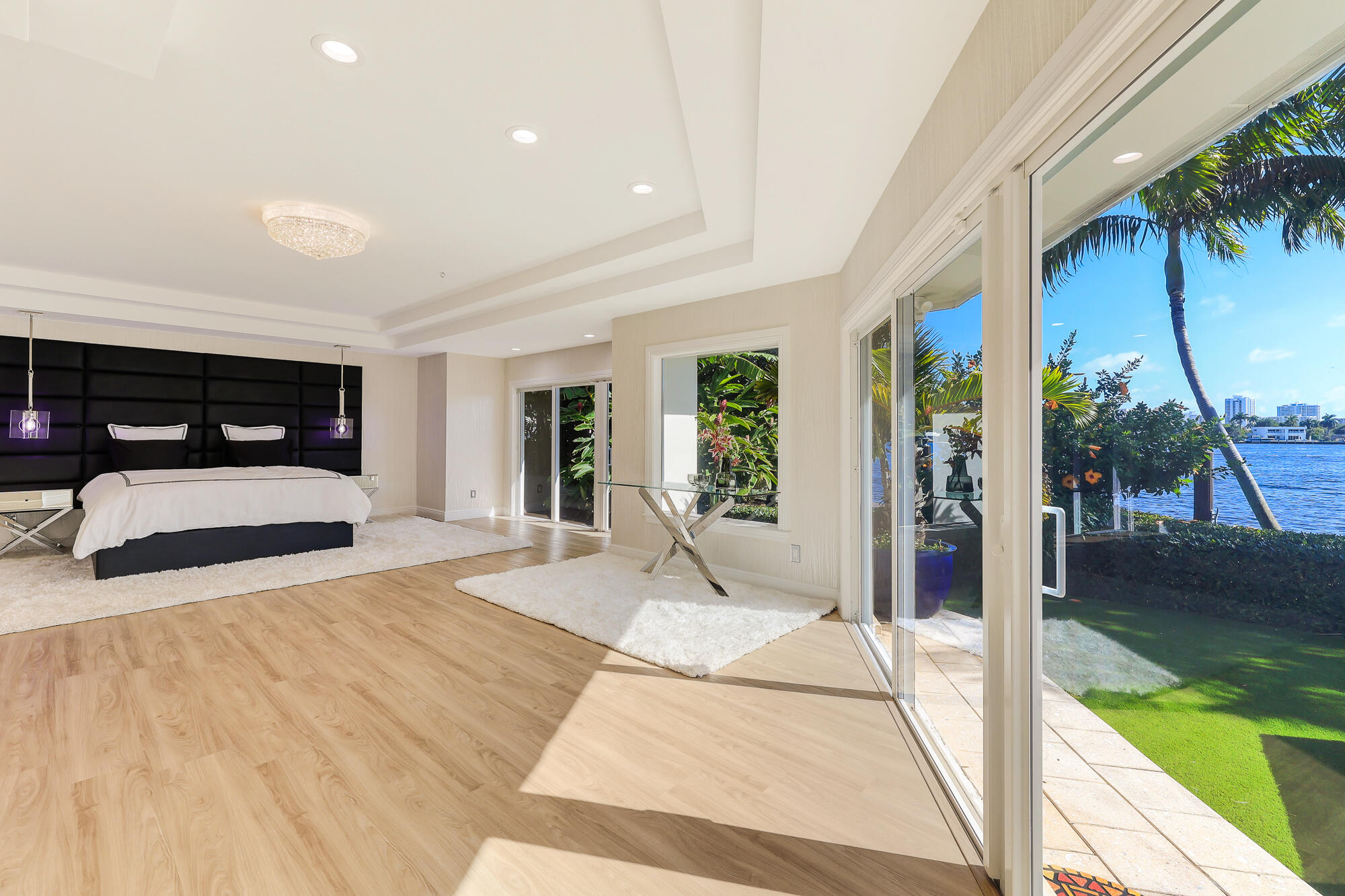 CYPRESS POINT - Residential