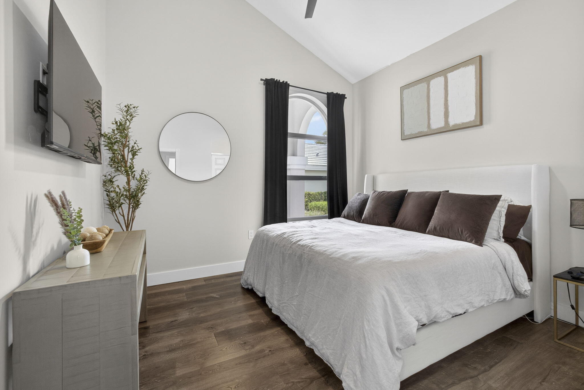 BEAR ISLAND - Residential