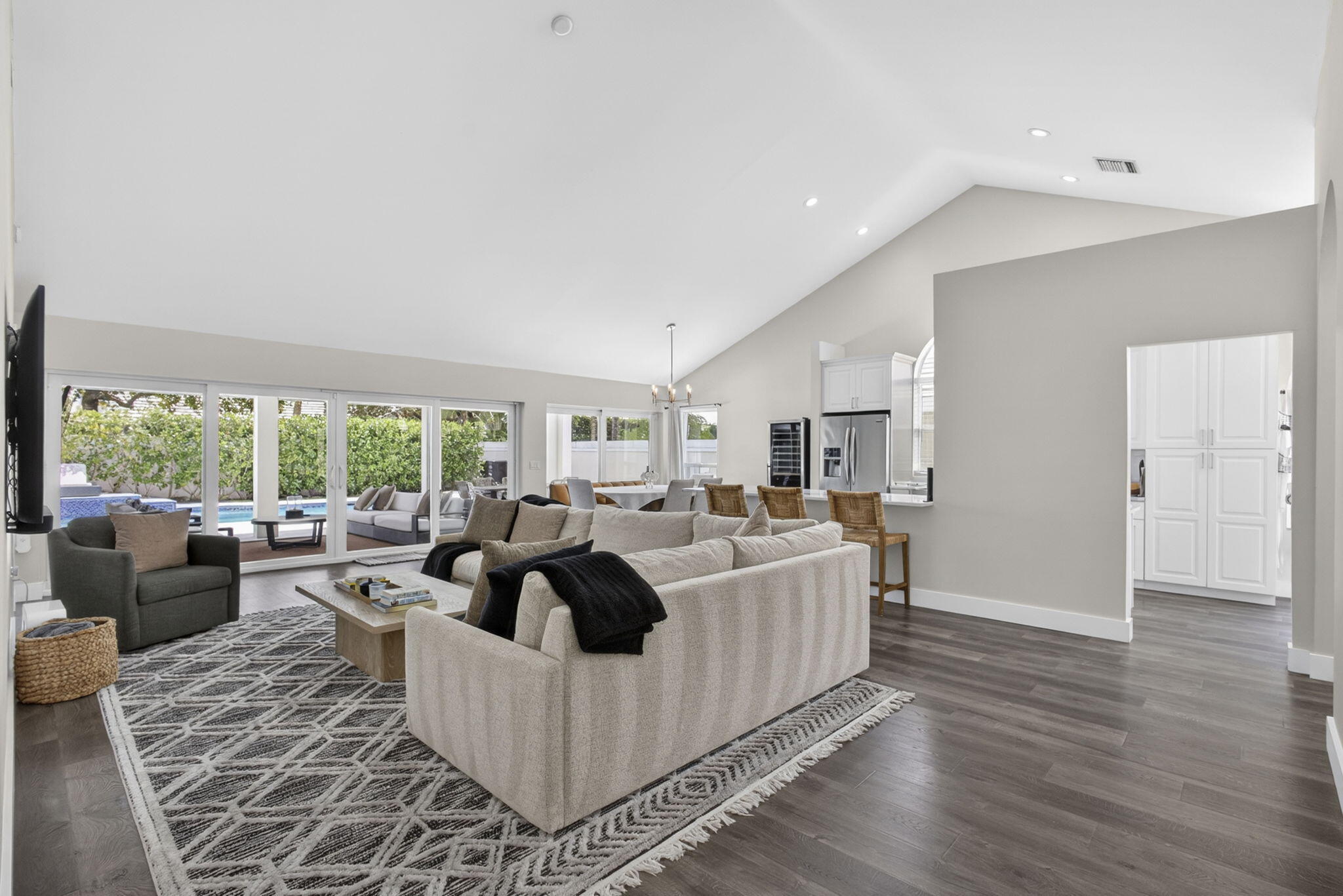 BEAR ISLAND - Residential