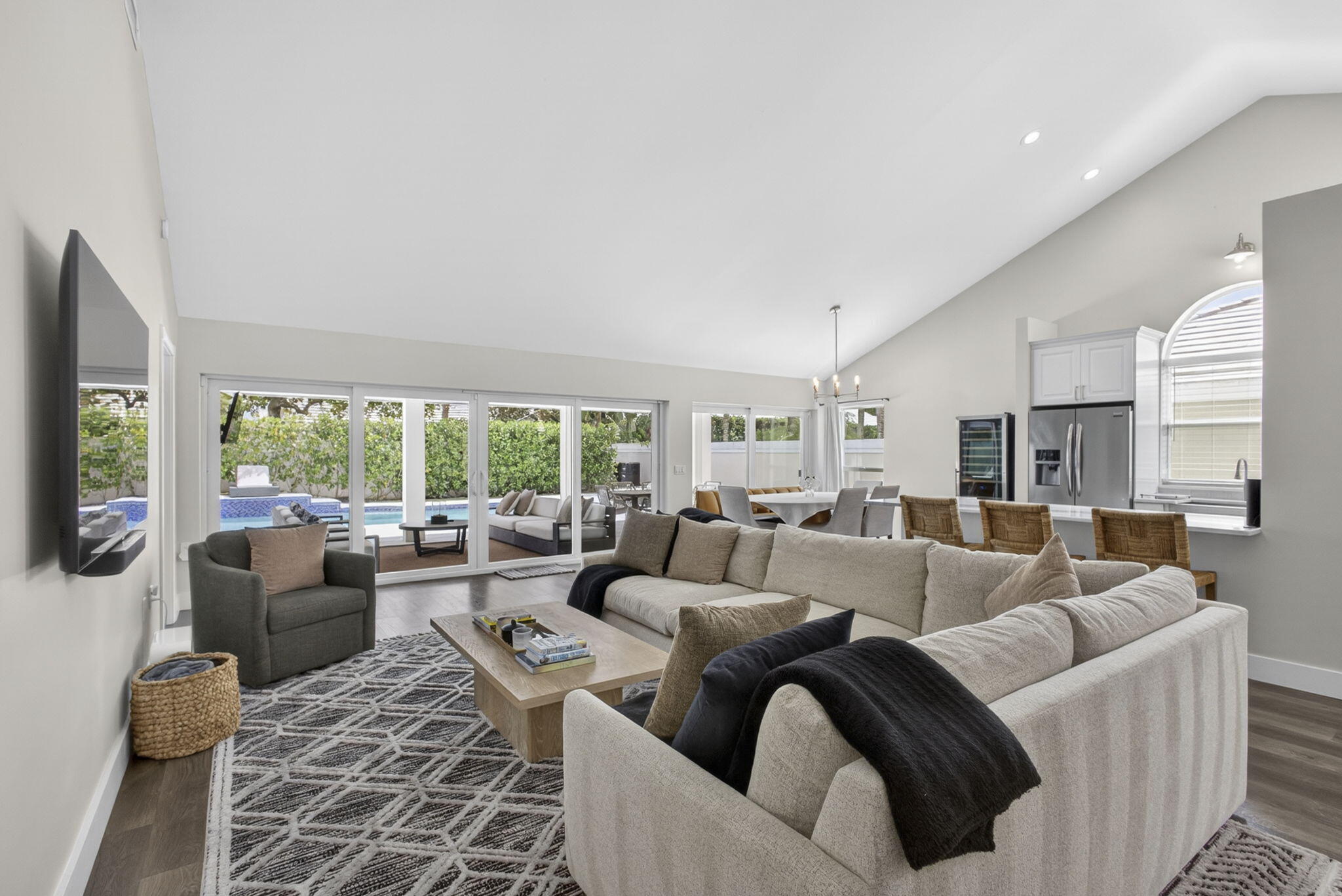 BEAR ISLAND - Residential