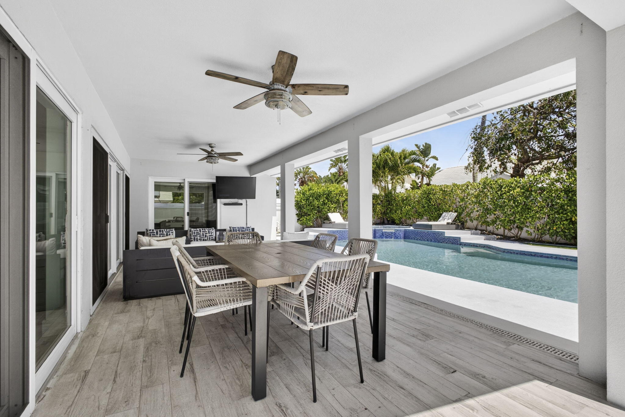 BEAR ISLAND - Residential