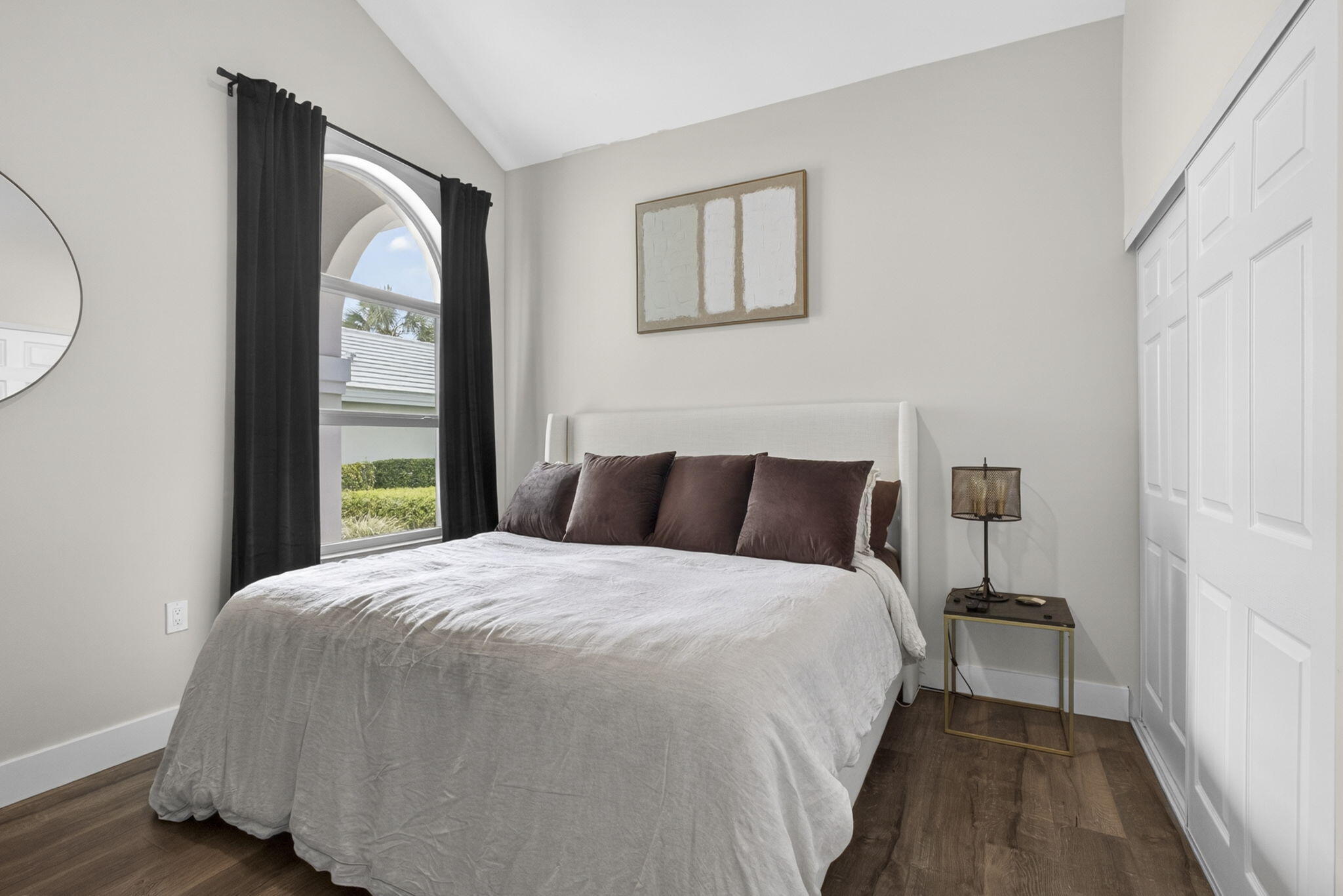 BEAR ISLAND - Residential