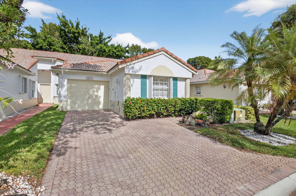 Photo of 6129 Petunia Road, Delray Beach, FL 33484 (MLS # R11159456)