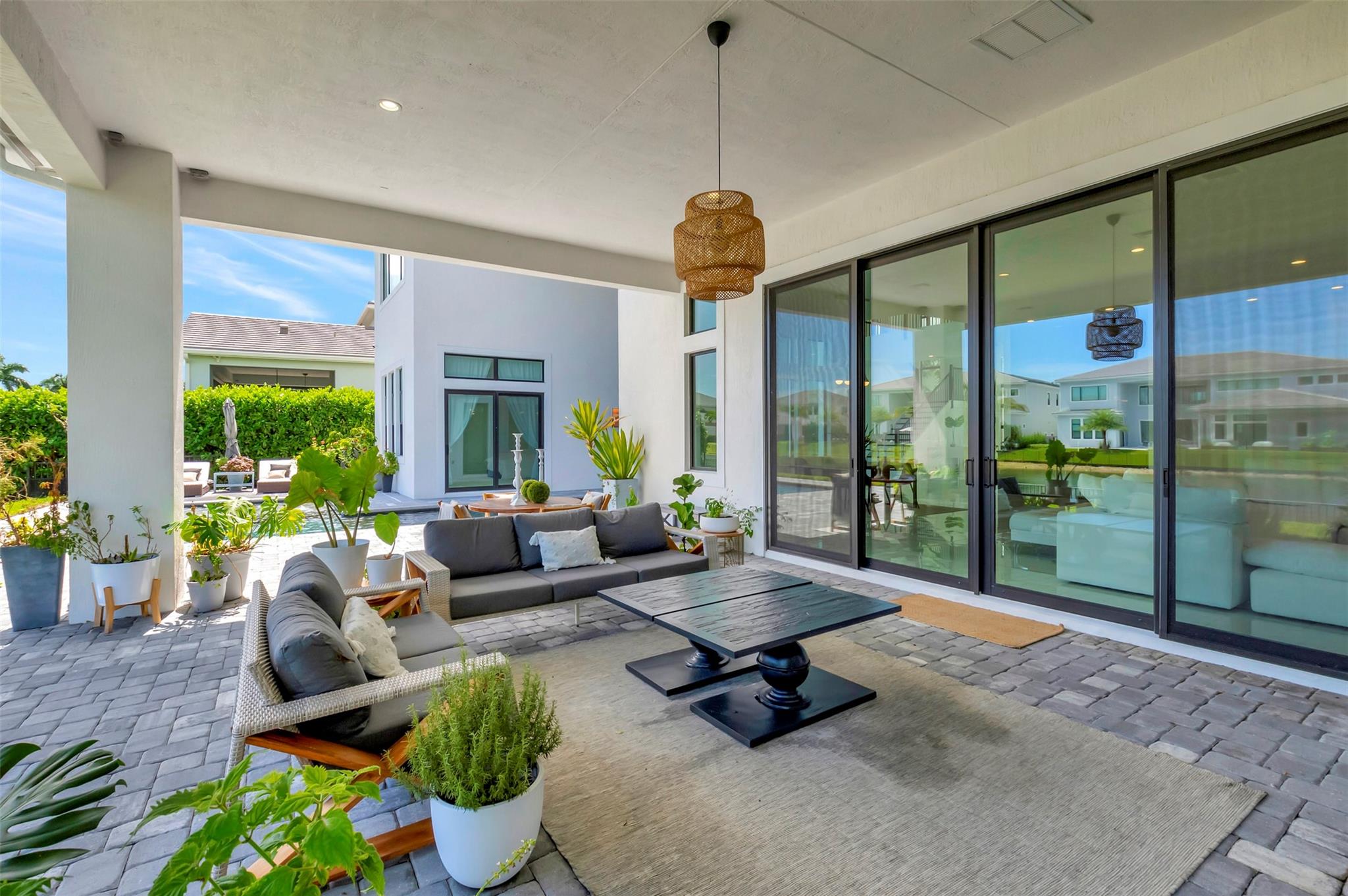 ROYAL PALM POLO - Residential