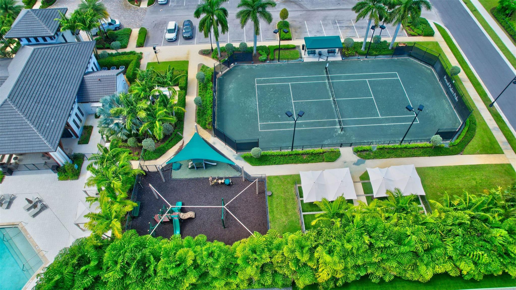ROYAL PALM POLO - Residential