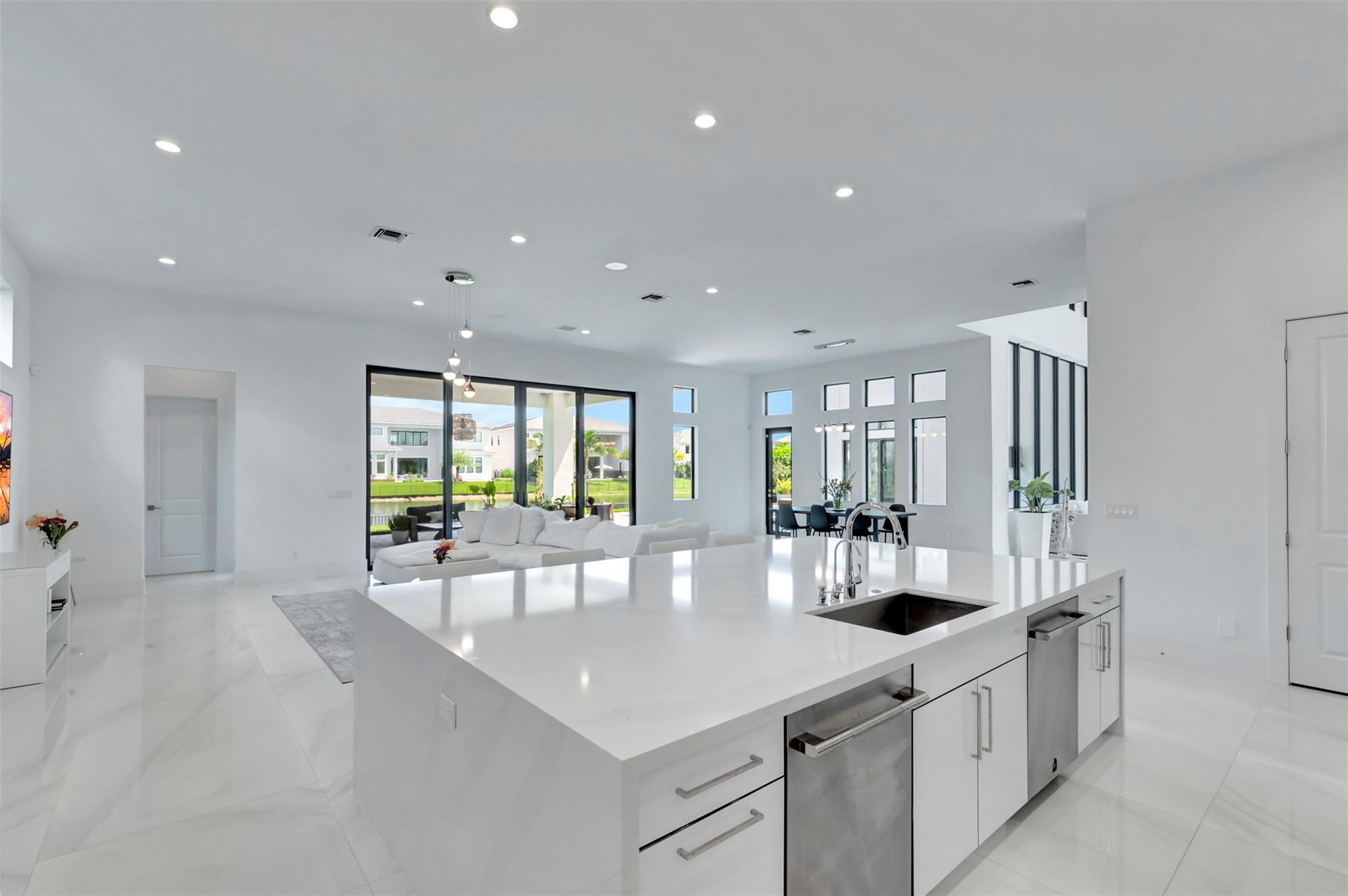 ROYAL PALM POLO - Residential