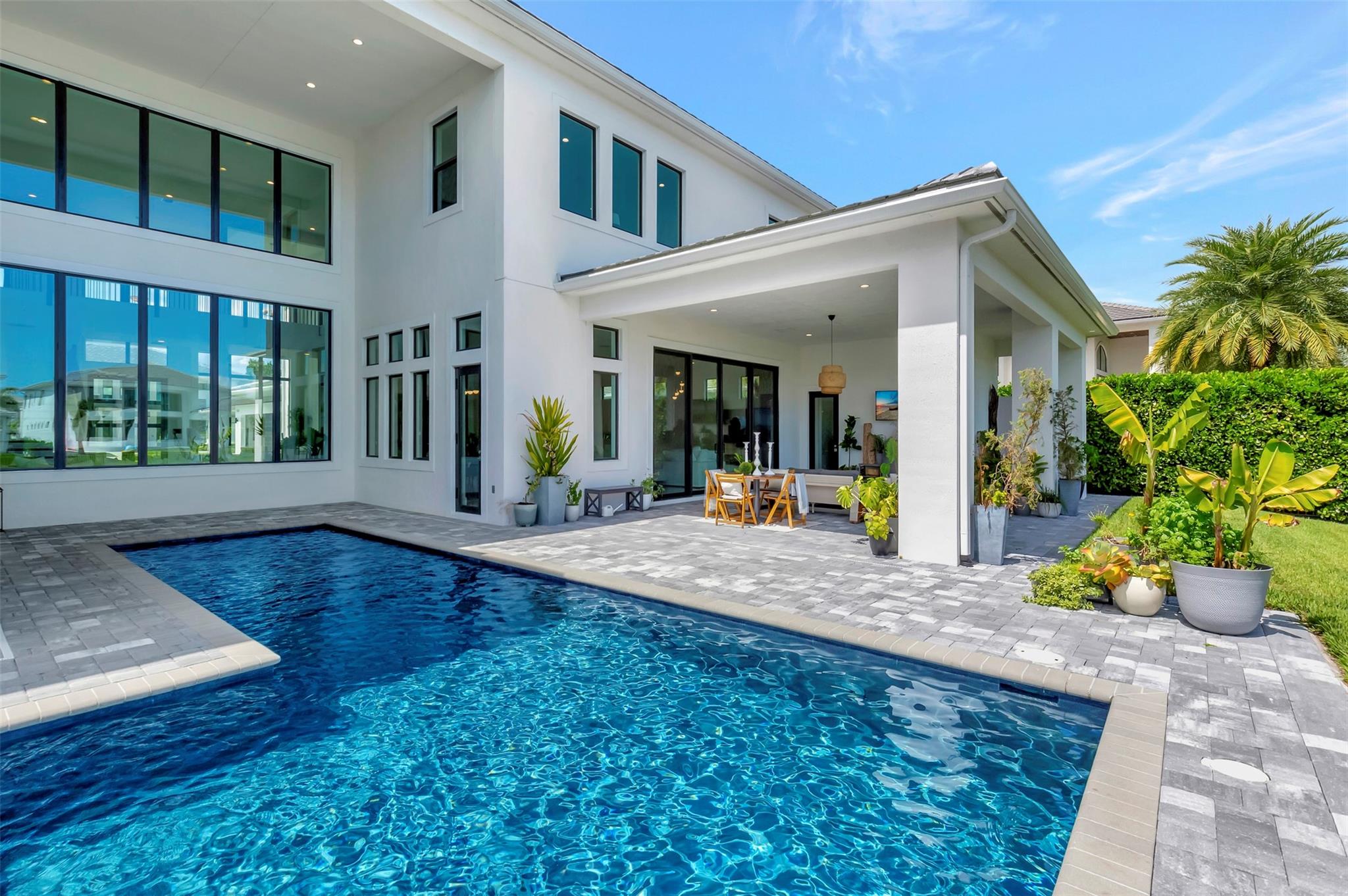 ROYAL PALM POLO - Residential